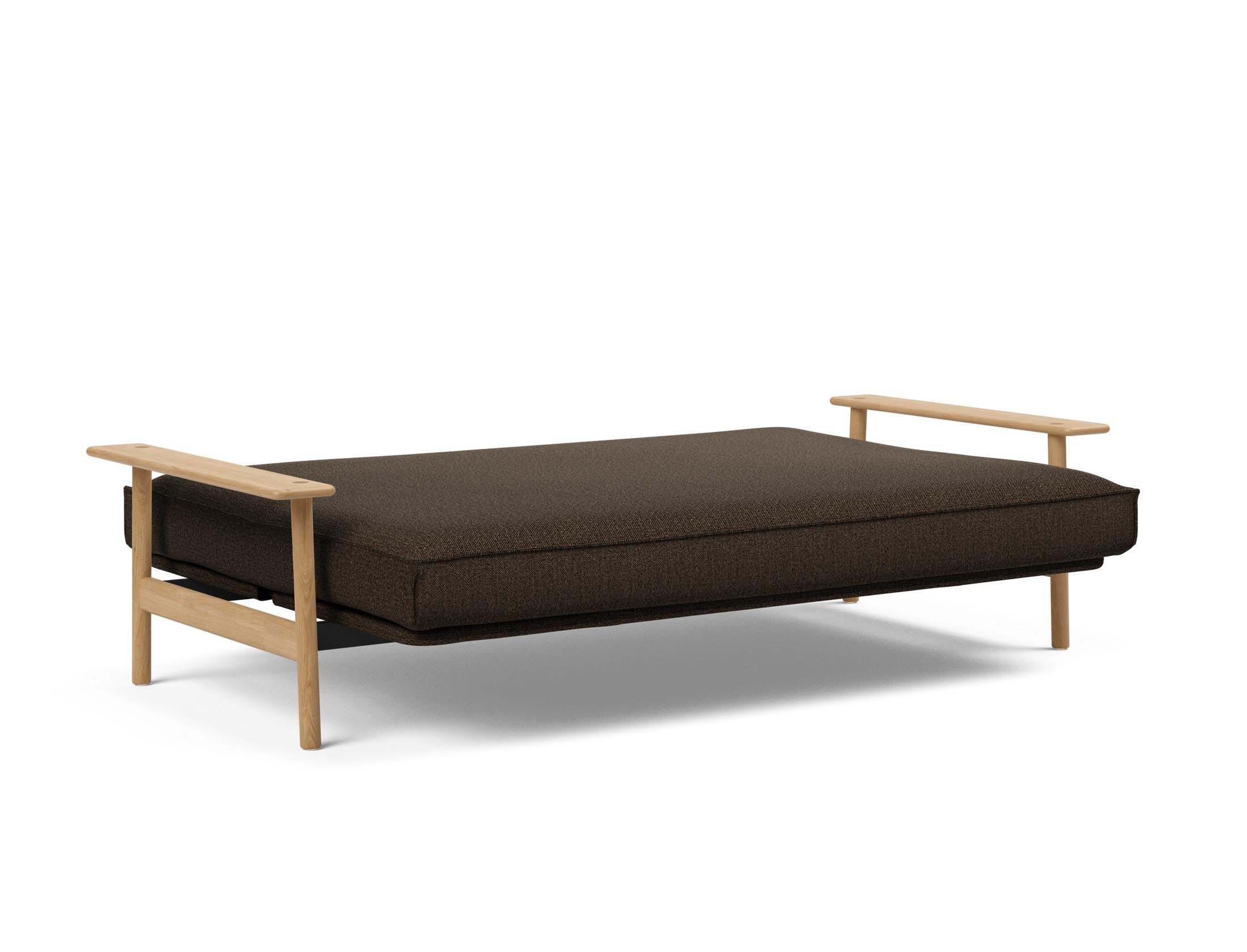 Erleben Sie das Balder Bettsofa 140 Sharp Plus Cover – ein elegantes, vielseitiges Schlafsofa, das Komfort und dänisches Design vereint.