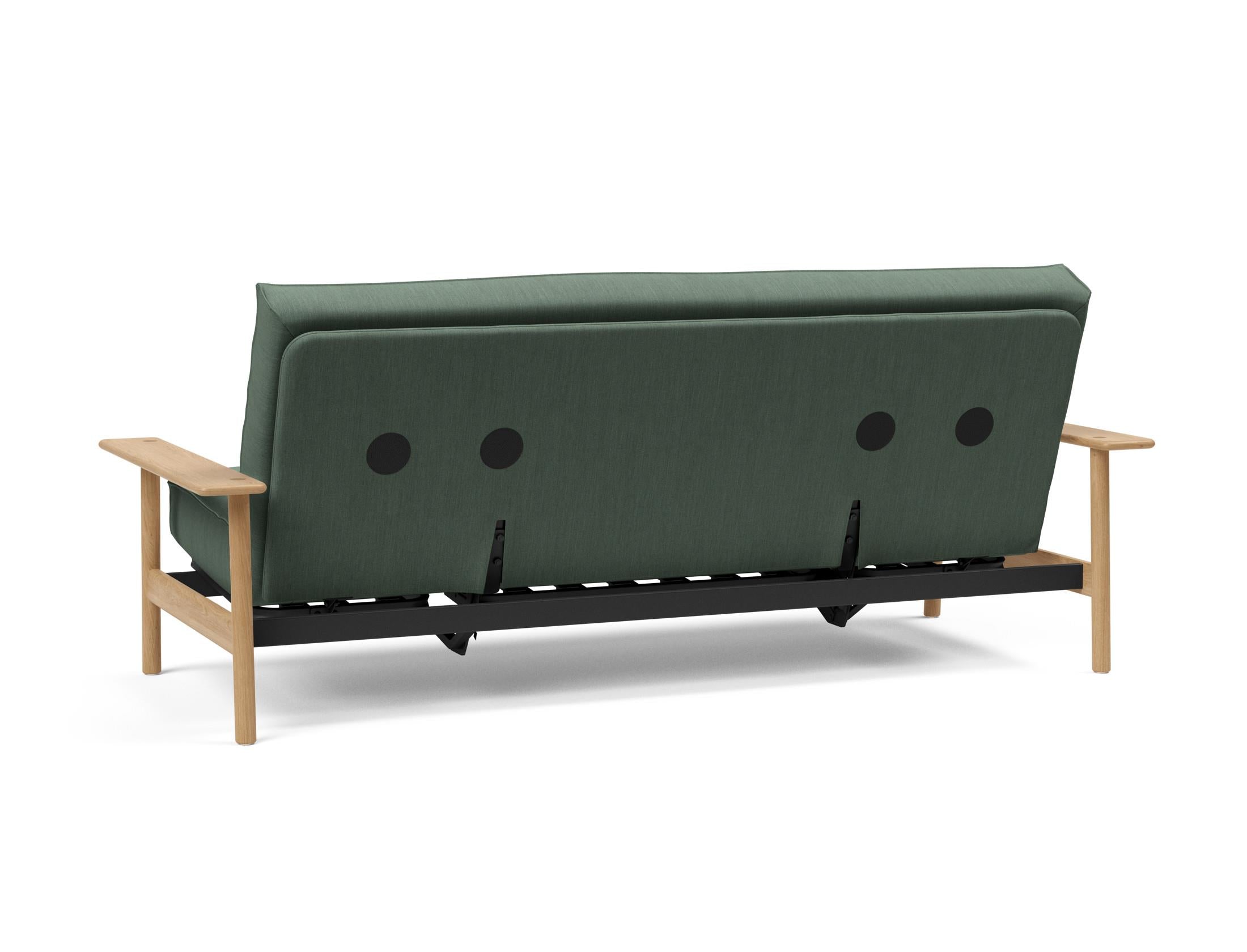 Erleben Sie das Balder Bettsofa 140 Sharp Plus Cover Soft Spring von Innovation Living – skandinavisches Design trifft auf höchsten Komfort und Funktionalität.