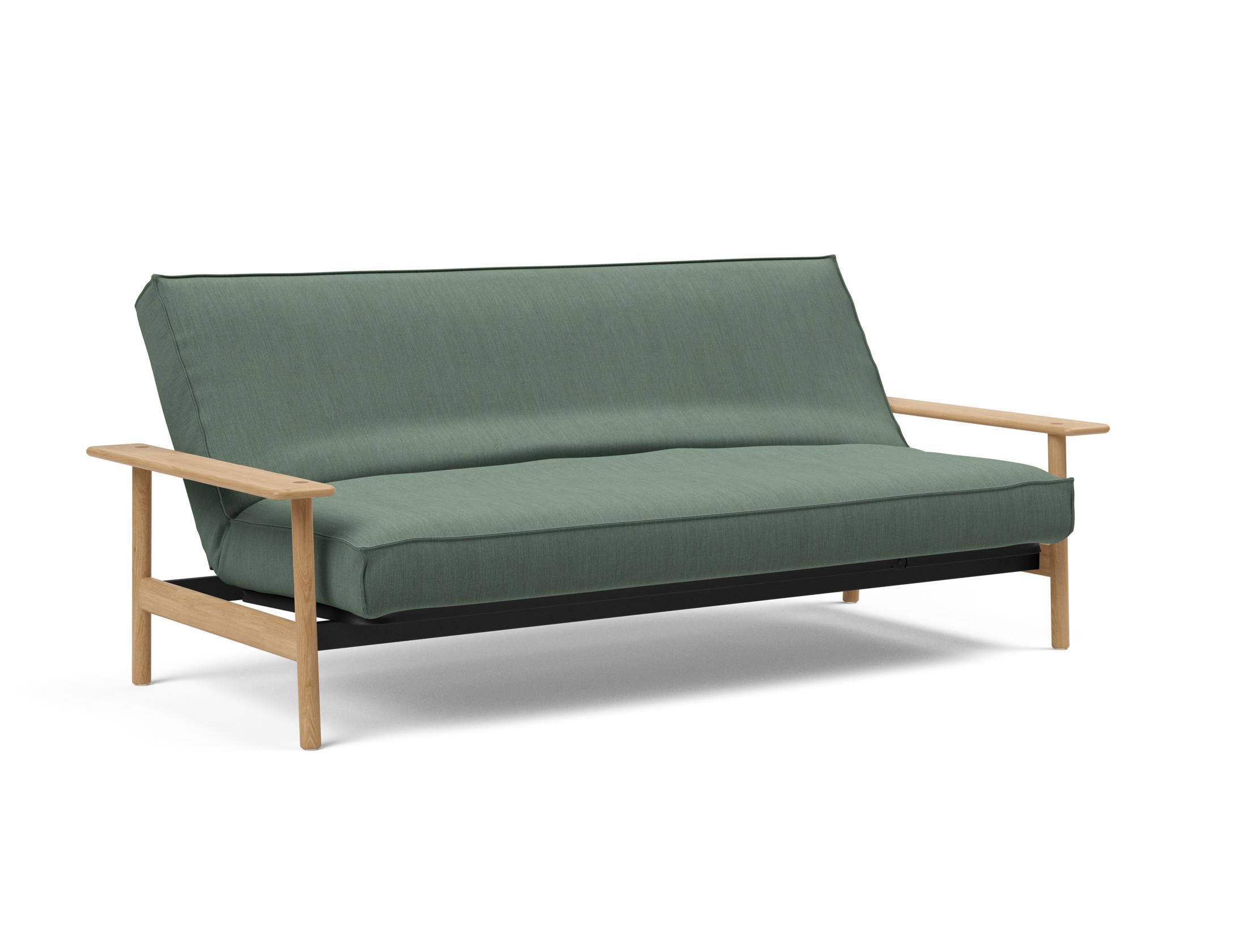 Entdecken Sie das Balder Bettsofa 140 Sharp Plus Cover Soft Spring von Innovation Living – ein stilvolles Schlafsofa, das skandinavisches Design mit optimalem Komfort vereint.