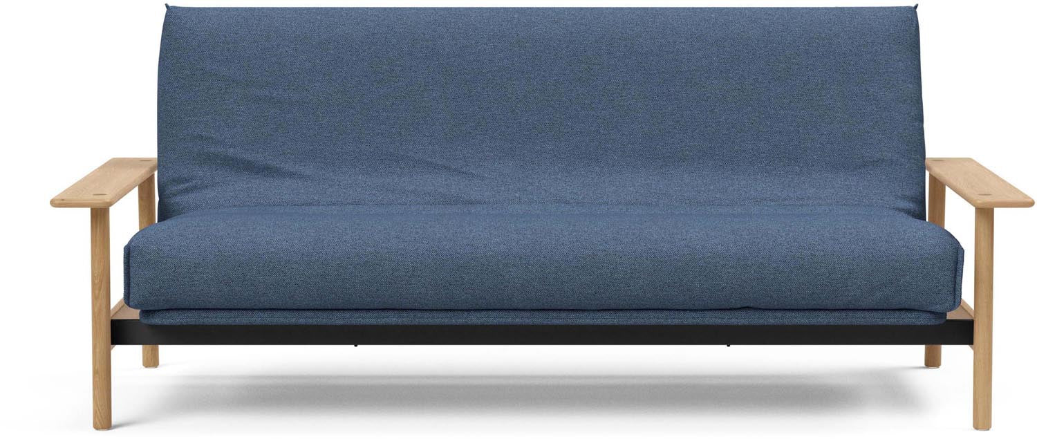 Entdecken Sie das Balder Bettsofa 140 Nordic Cover von Innovation Living – stilvoll, funktional und ideal für kleine Räume.