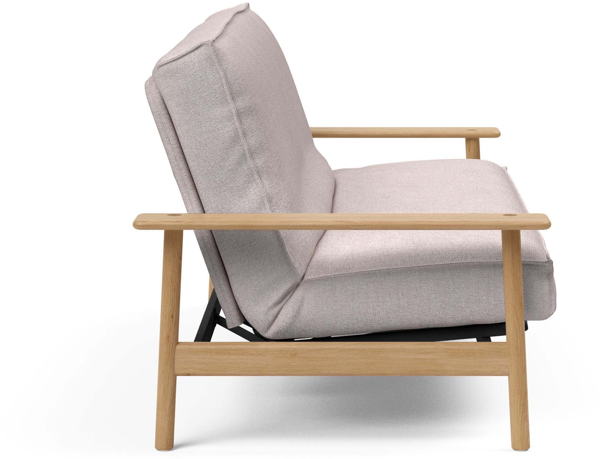 Erleben Sie das Balder Bettsofa 140 Sharp Plus Cover Latex von Innovation Living – eine perfekte Kombination aus modernem Stil und optimalem Schlafkomfort.