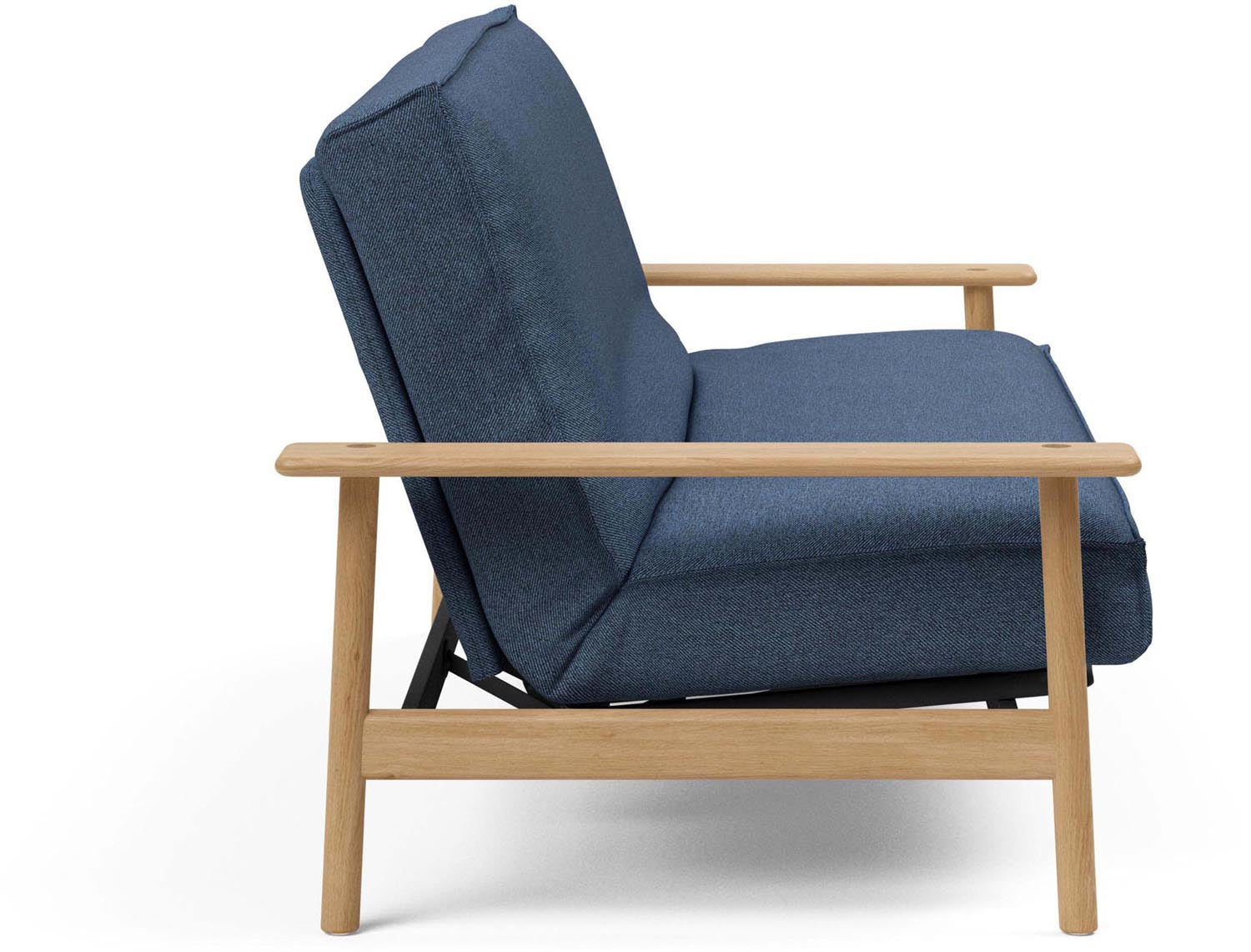 Erleben Sie das Balder Bettsofa 140 Sharp Plus Cover Latex von Innovation Living – eine perfekte Kombination aus modernem Stil und optimalem Schlafkomfort.