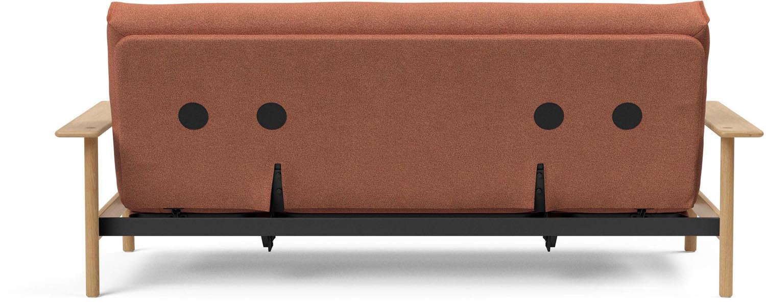 Erleben Sie das elegante Balder Bettsofa 140 Nordic Classic von Innovation Living – perfekt für zeitgemässe Einrichtung und gemütliche Schlafmomente.
