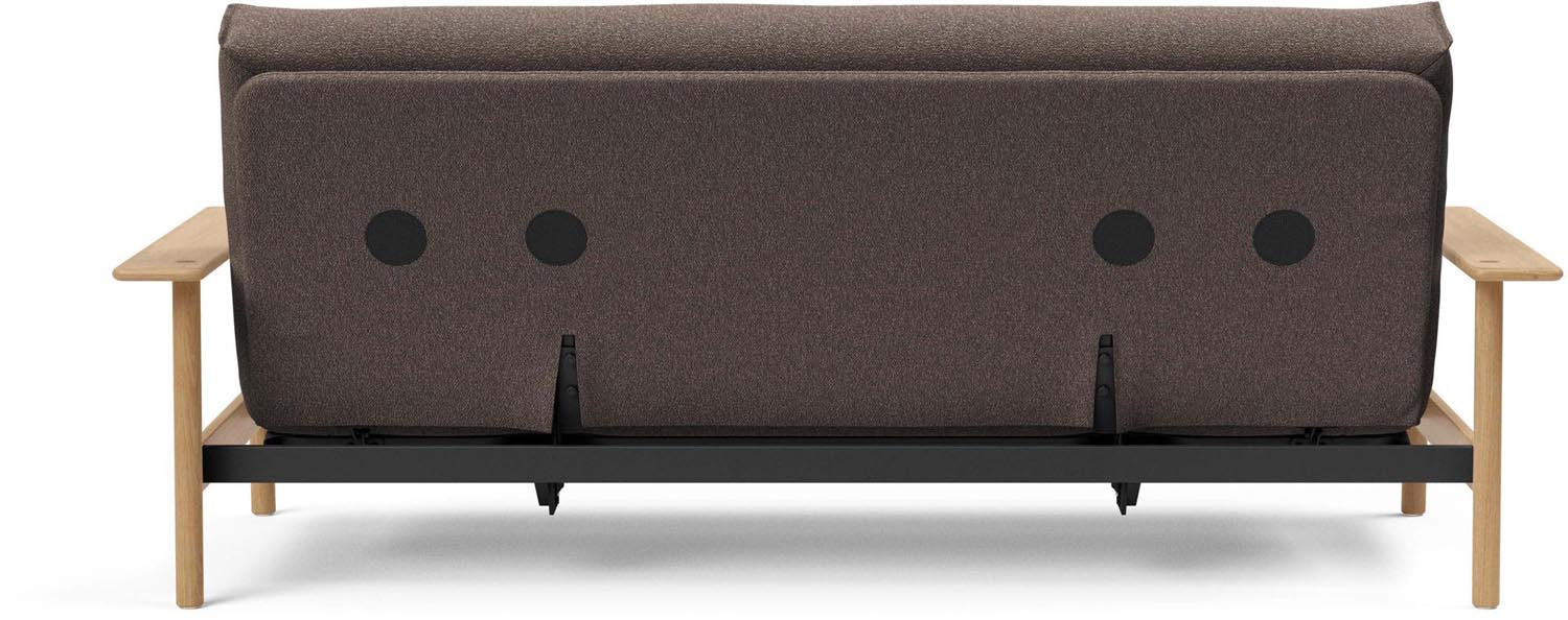 Erleben Sie das elegante Balder Bettsofa 140 Nordic Classic von Innovation Living – perfekt für stilvolle Räume und gemütliche Schlafmomente.