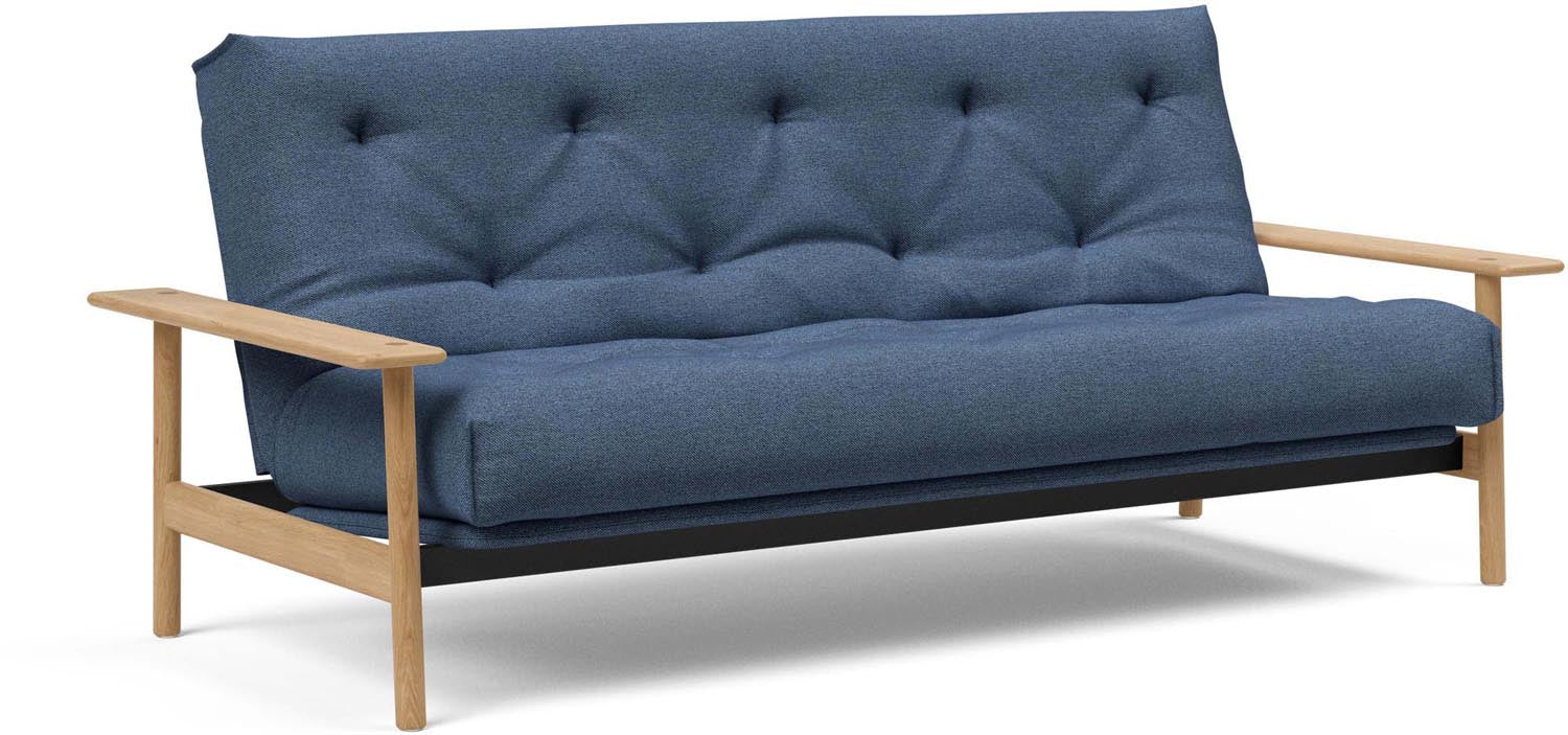 Entdecken Sie das Balder Bettsofa 140 Nordic Latex von Innovation Living: Elegantes skandinavisches Design, hervorragende Bequemlichkeit und umweltfreundliche Materialien.