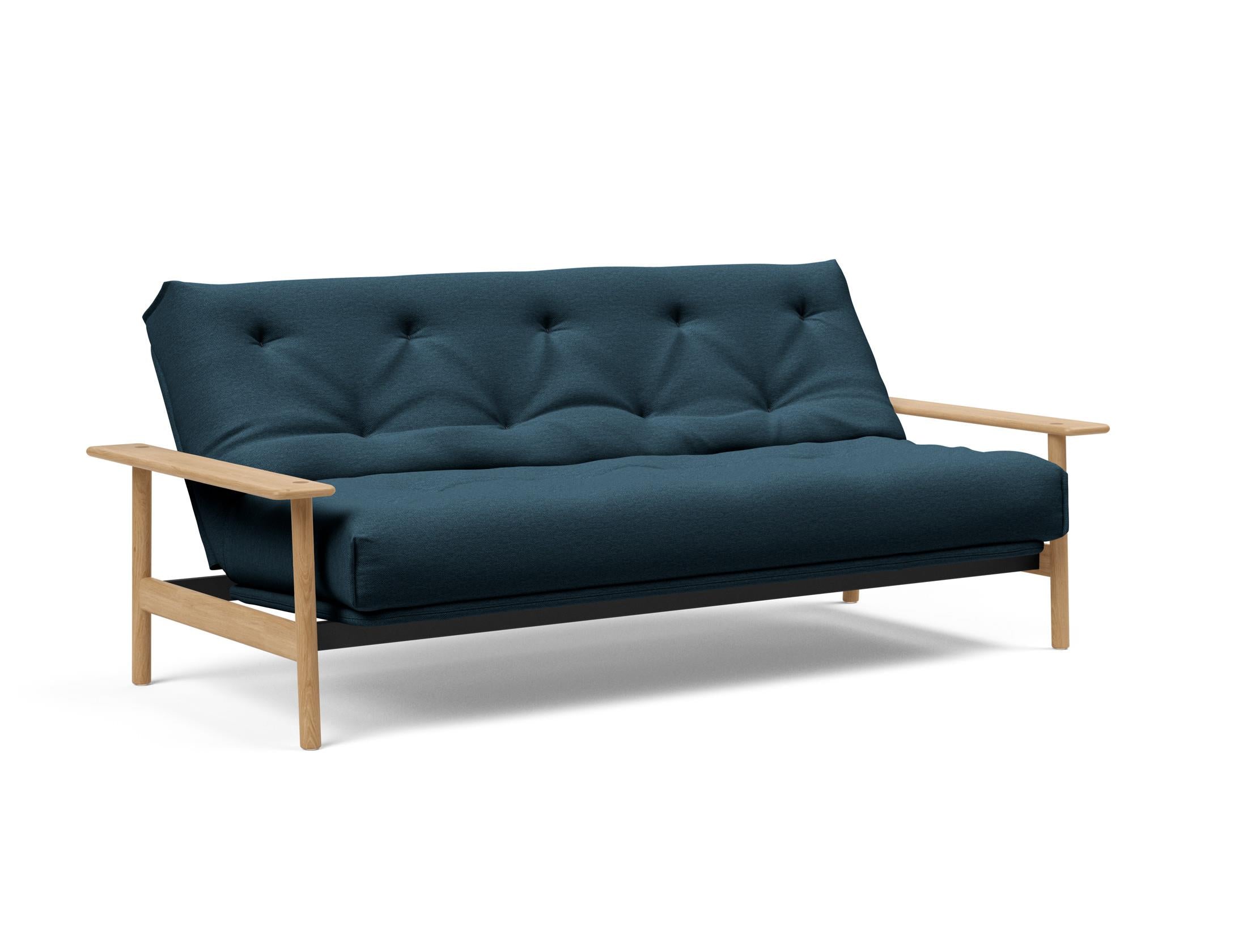 Erleben Sie das Balder Bettsofa 140 Nordic: Funktionalität und nordisches Design vereinen sich für höchsten Komfort und stilvolle Wohnlösungen.