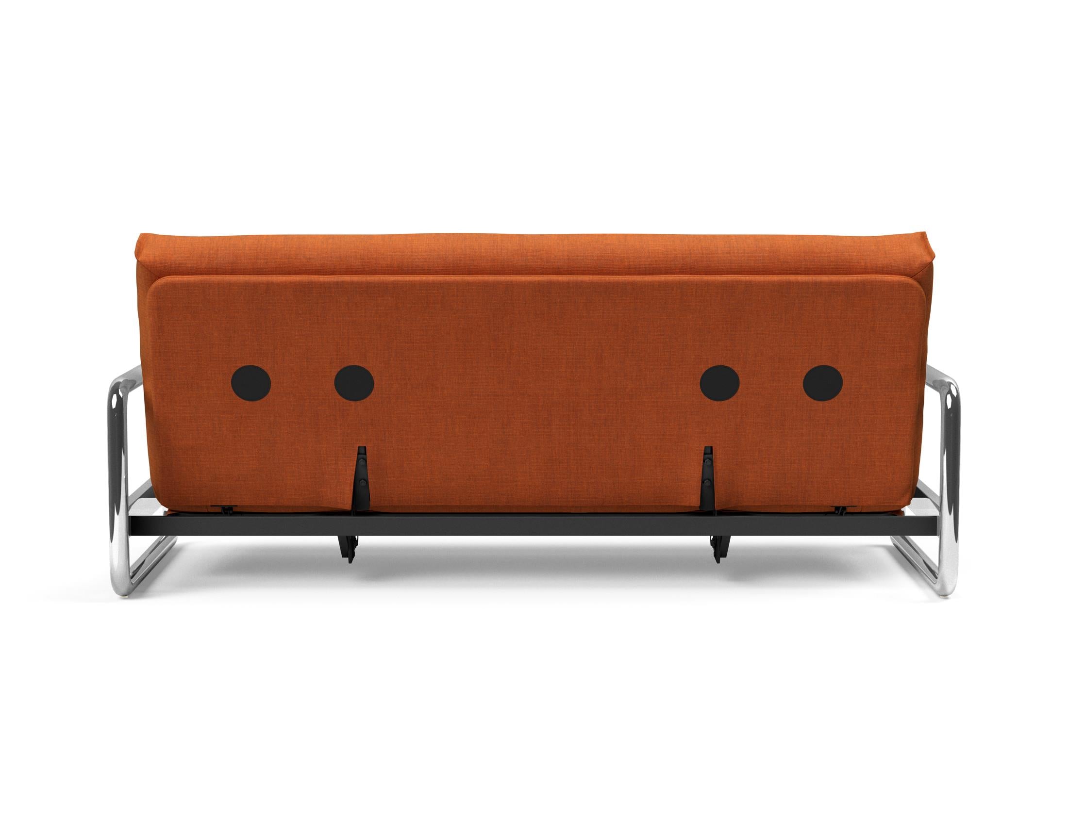 Entdecken Sie das Lomira Schlafsofa 140 Nordic von Innovation Living – stilvolles skandinavisches Design trifft auf höchsten Schlafkomfort mit Soft Spring Bezug.