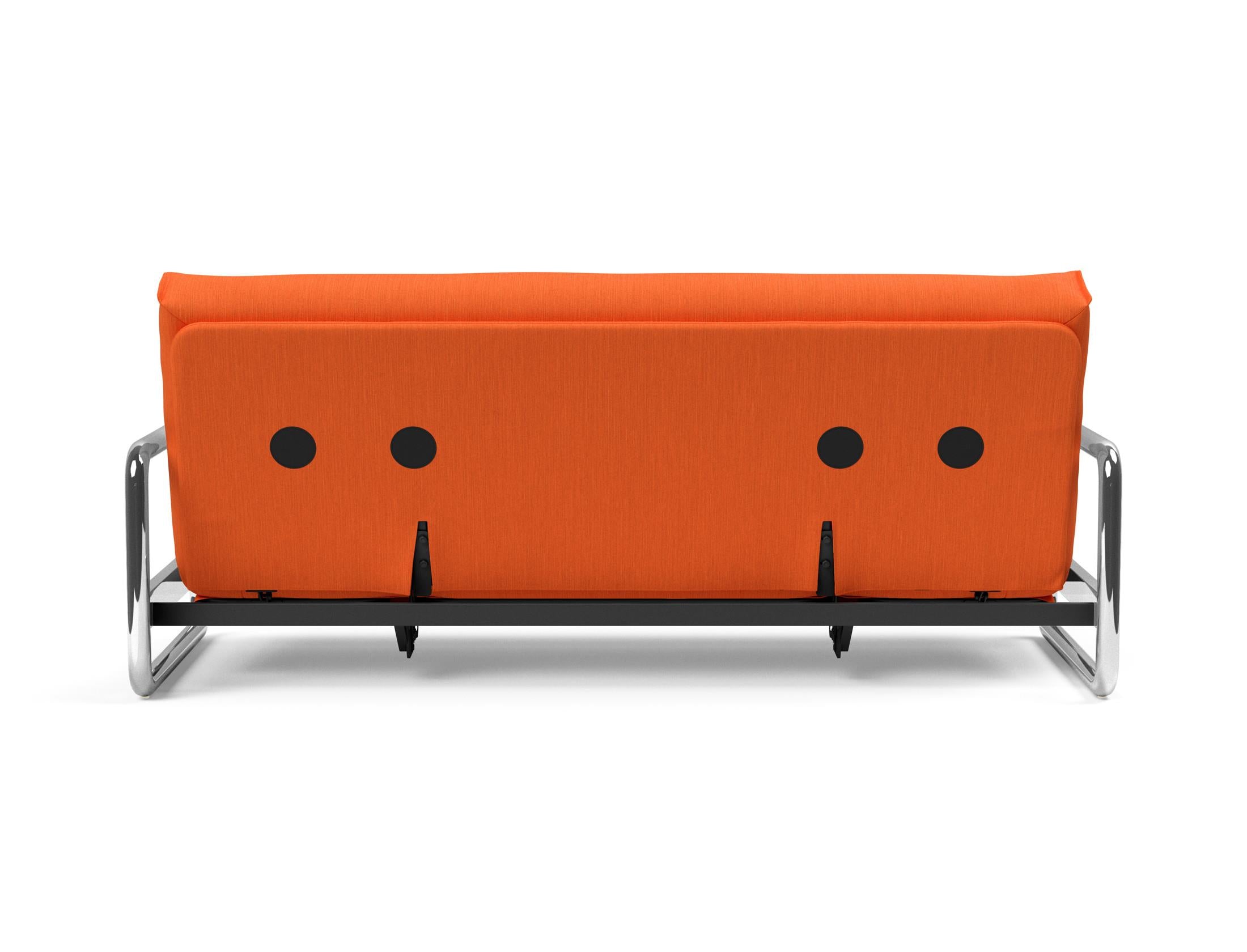 Entdecken Sie das Lomira Schlafsofa 140 Nordic von Innovation Living – stilvolles skandinavisches Design trifft auf höchsten Schlafkomfort mit Soft Spring Bezug.