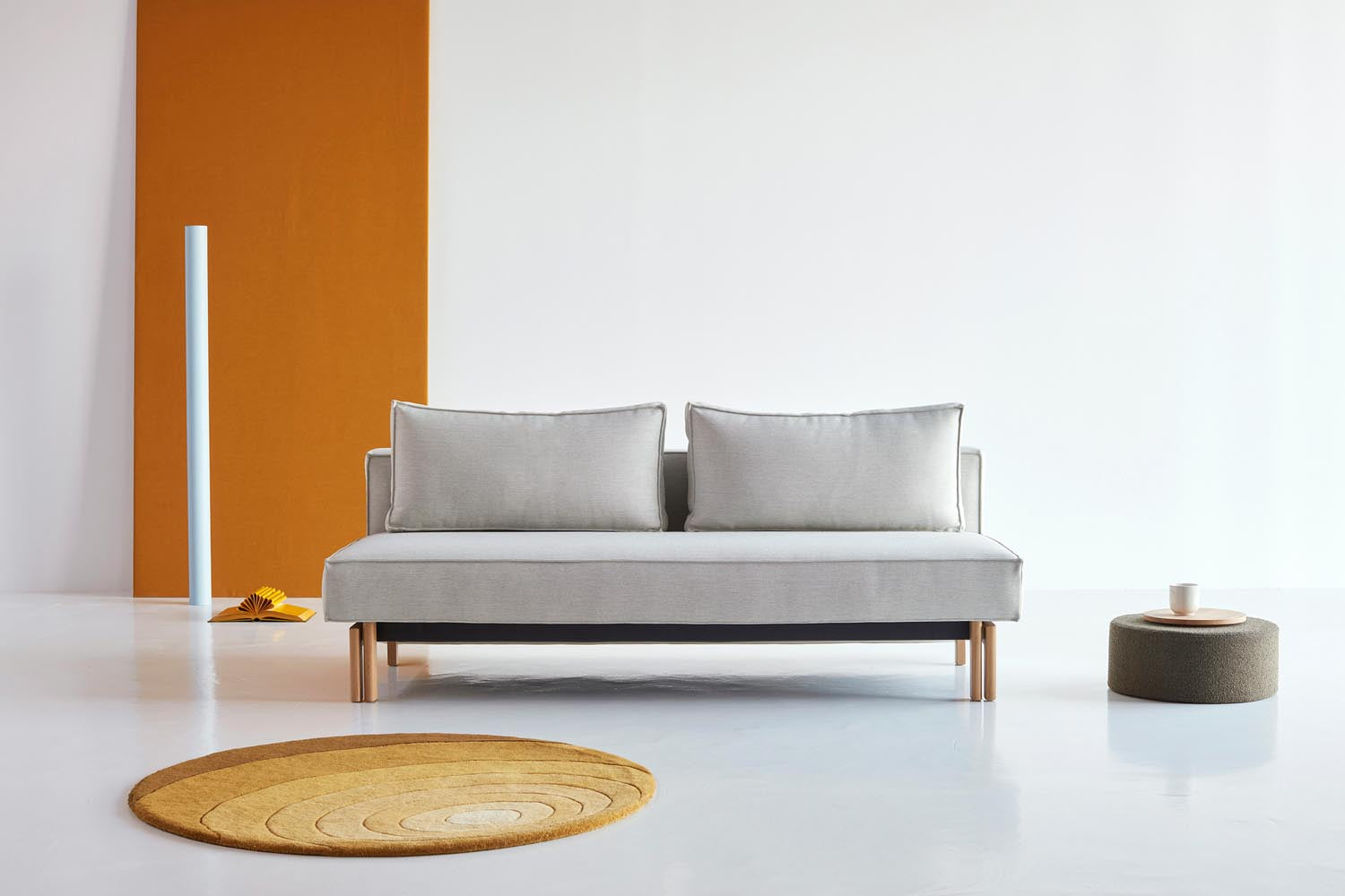 Entdecken Sie das Sly Schlafsofa von Innovation Living: stilvoll, platzsparend und perfekt für entspannte Nächte in jedem Zuhause.