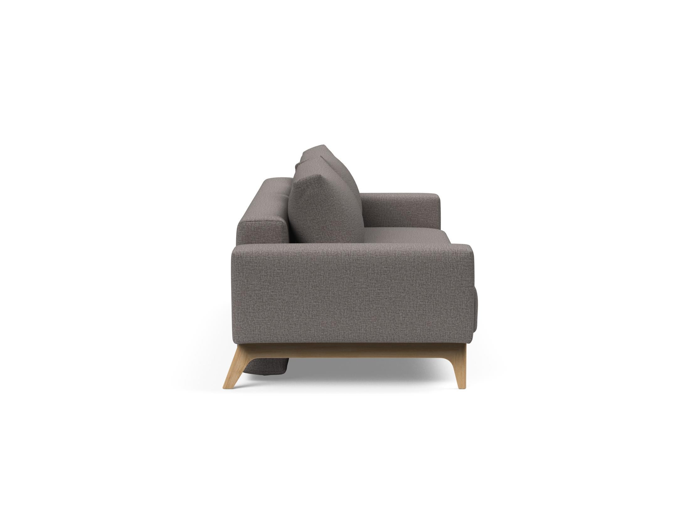 Idun Schlafsofa 521 von Innovation Living: Elegantes skandinavisches Design, das tagsüber als Sofa und nachts als komfortables Bett dient. Perfekt für kompakte Wohnräume.