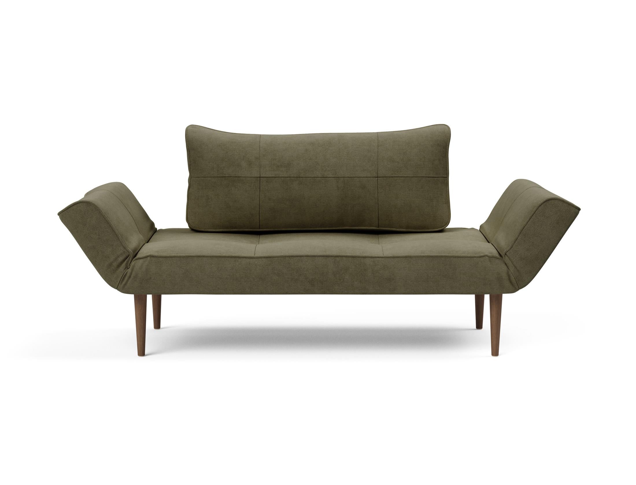 Entdecken Sie das Zeal Klappsofa 70 Styletto von Innovation Living – ein stilvolles, multifunktionales Sofa in Elegance Orange, das höchsten Komfort bietet.