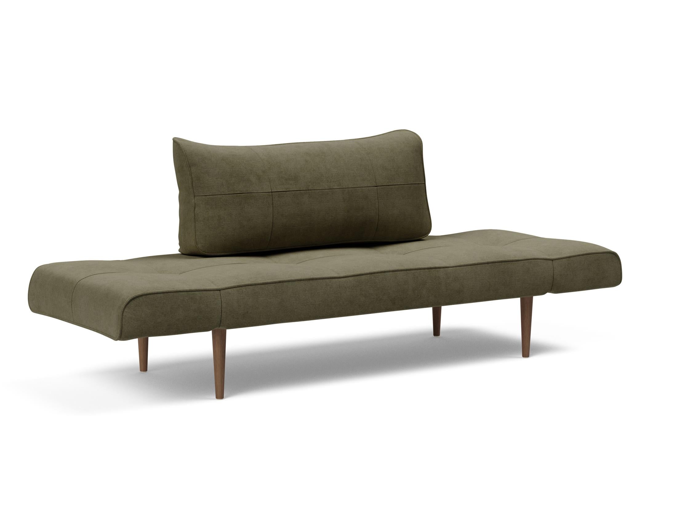 Entdecken Sie das Zeal Klappsofa 70 Styletto von Innovation Living – ein stilvolles, multifunktionales Sofa in Elegance Orange, das höchsten Komfort bietet.