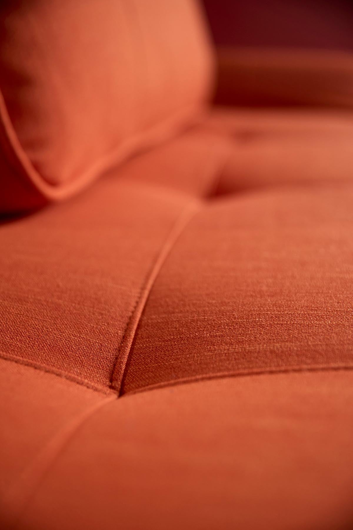 Entdecken Sie das Zeal Klappsofa 70 Straw von Innovation Living – ein elegantes, platzsparendes Möbelstück, das Komfort und Design vereint.