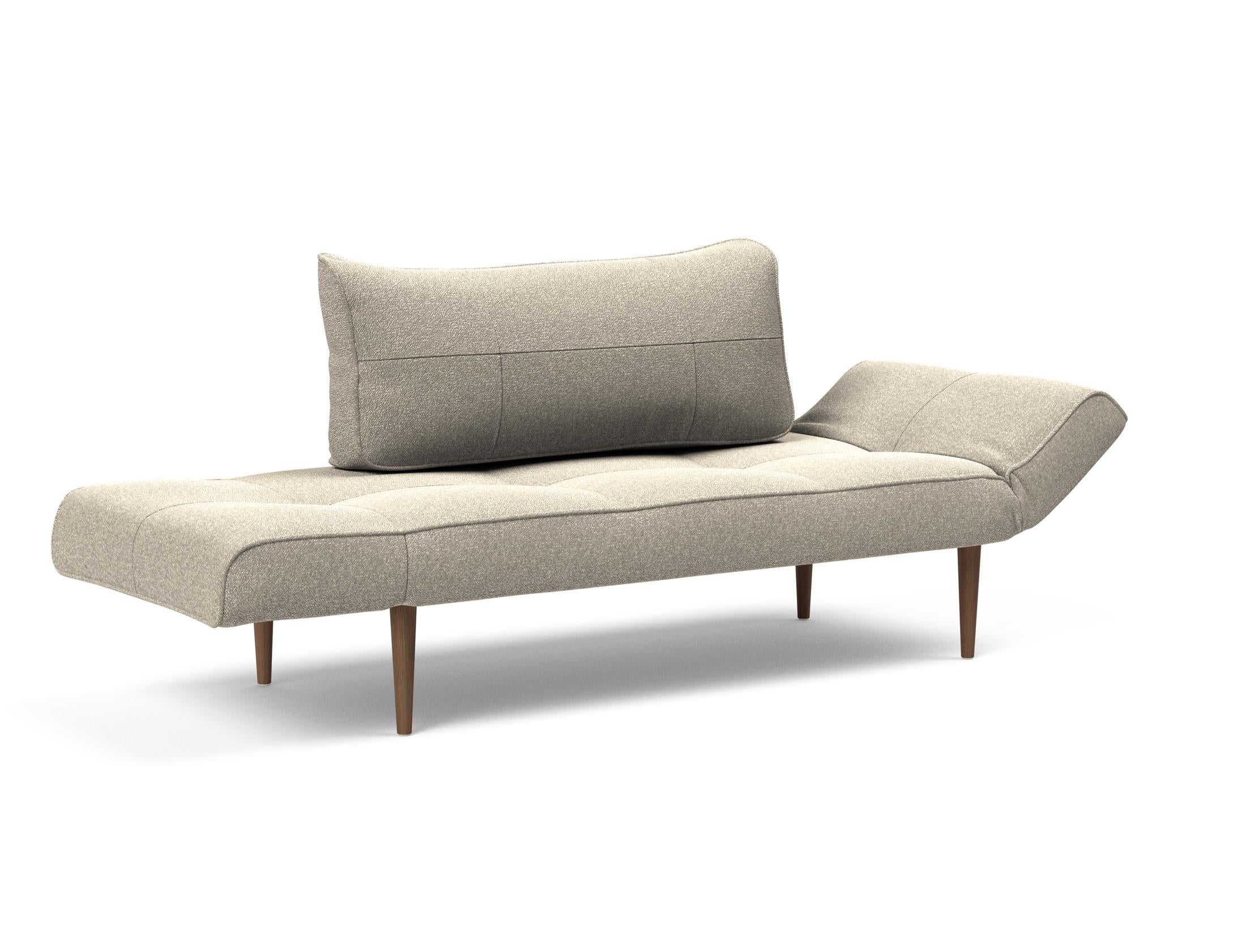 Erleben Sie das Zeal Klappsofa 70 Styletto von Innovation Living – ein elegantes, flexibles Sofa in Elegance Orange, das Komfort und Stil vereint.