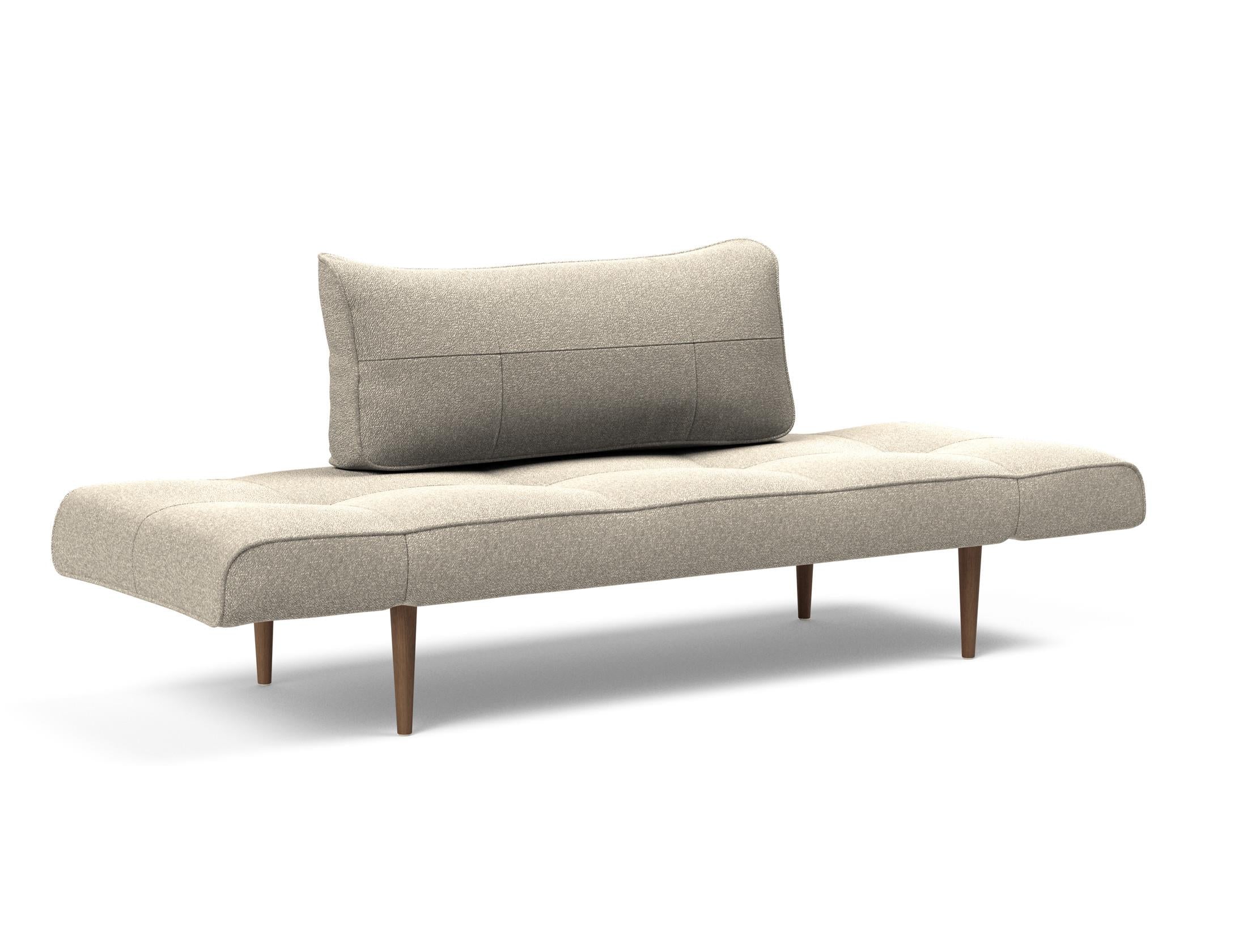 Entdecken Sie das Zeal Klappsofa 70 Styletto von Innovation Living – ein stilvolles, multifunktionales Sofa in Elegance Orange, das höchsten Komfort bietet.