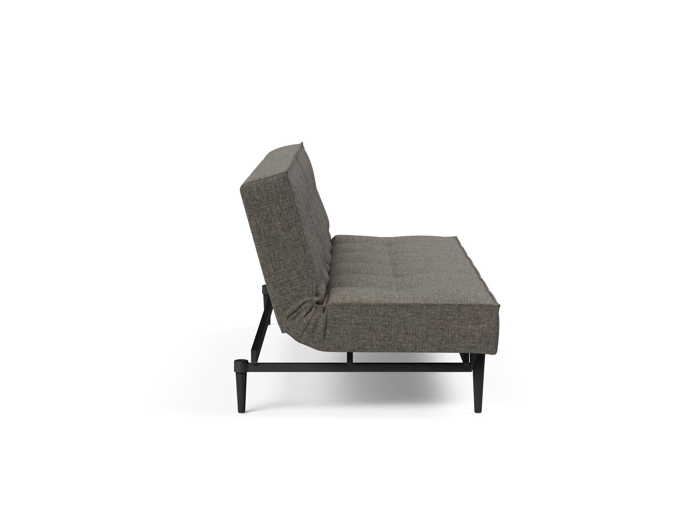 Erleben Sie das stilvolle Splitback Sofabett 115 Styletto von Innovation Living – ideal für flexible Wohnlösungen und zeitgemäßes Design.