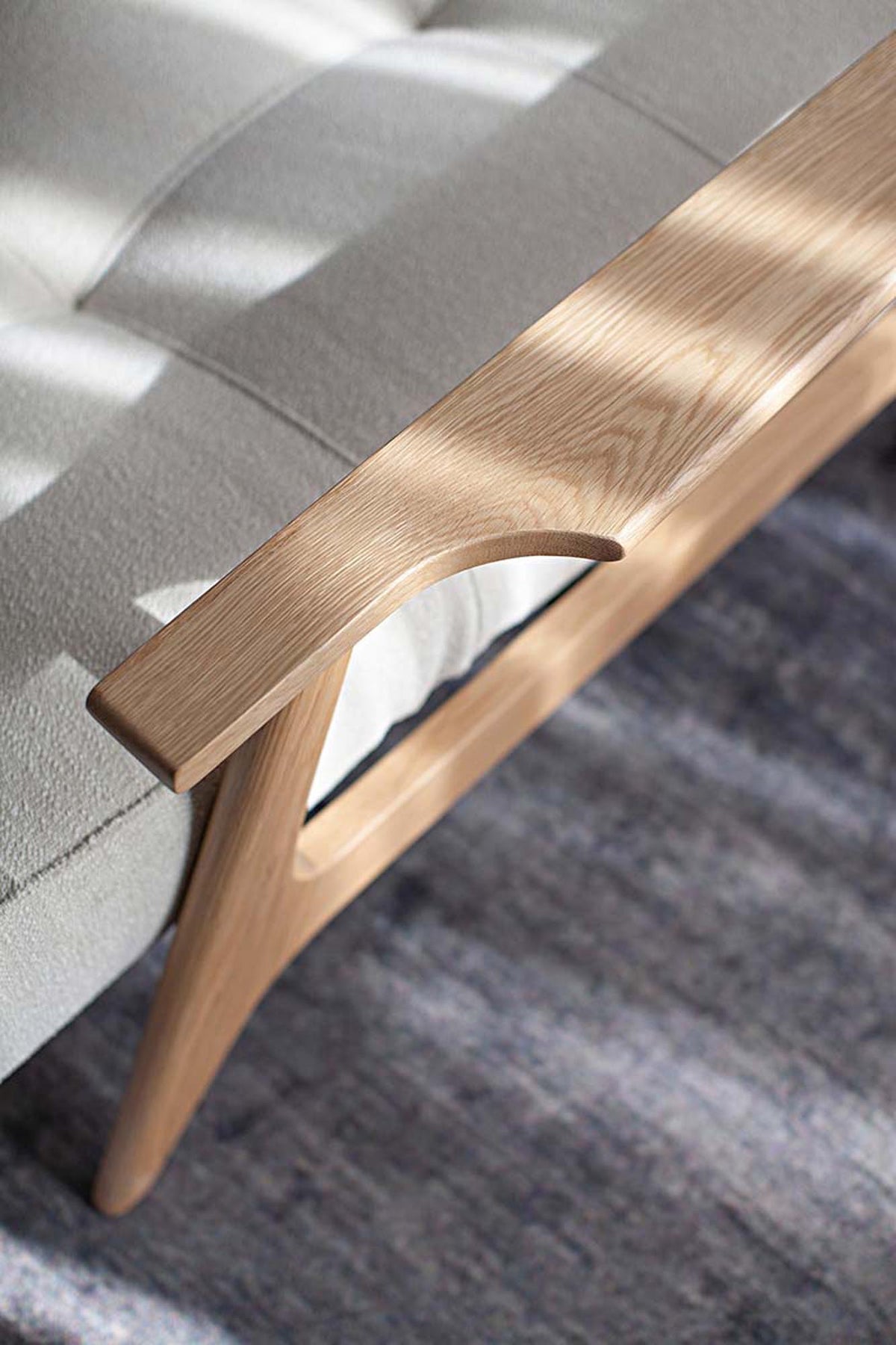 Splitback Sofabett 115 Frej in 531 Bouclé Off White präsentiert im Onlineshop von KAQTU Design AG. Bettsofa ist von Innovation Living