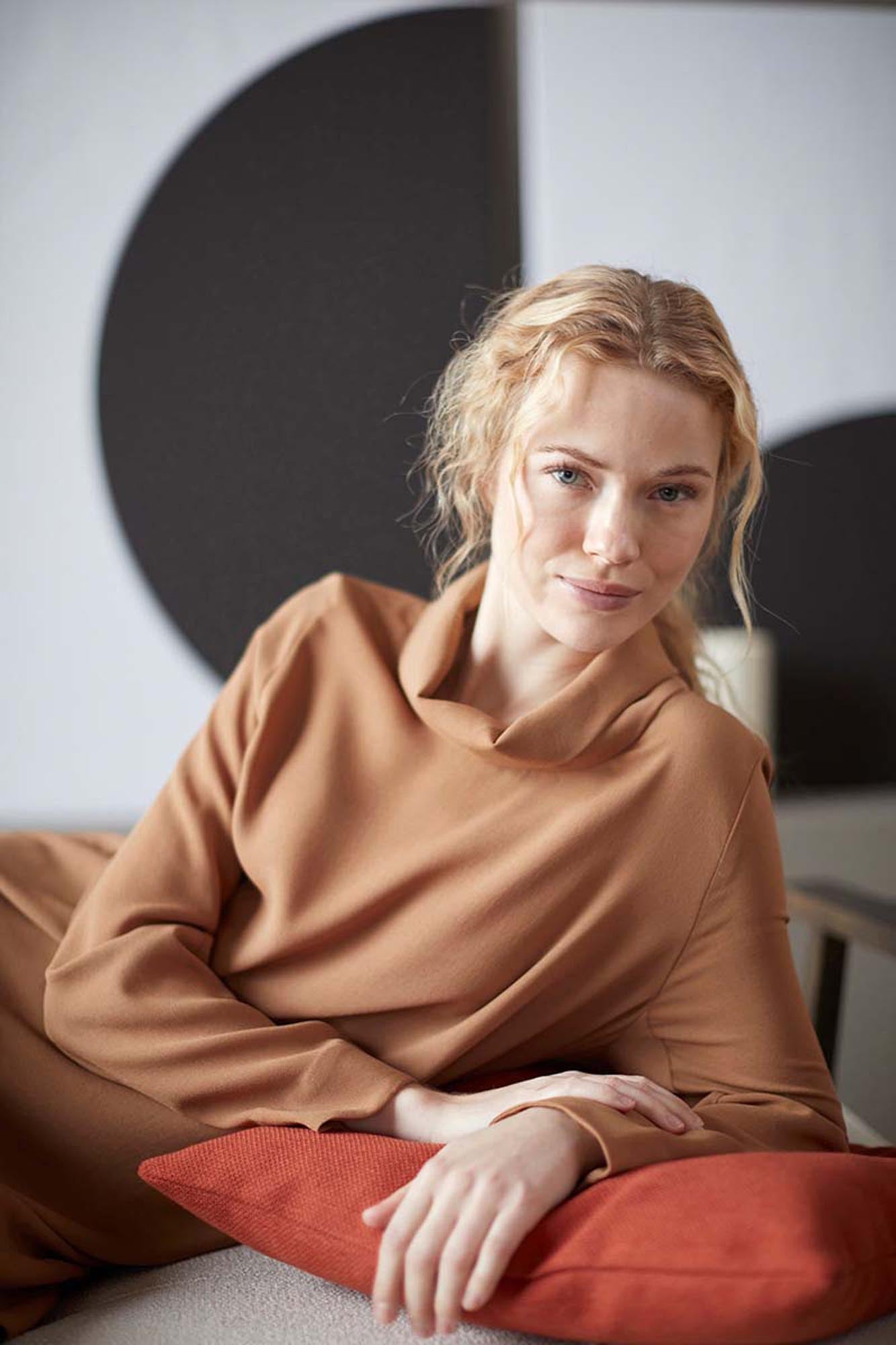 Erleben Sie das stilvolle Splitback Sofabett 115 Frej von Innovation Living – ideal für platzsparende Lösungen und zeitgemäße Einrichtung.