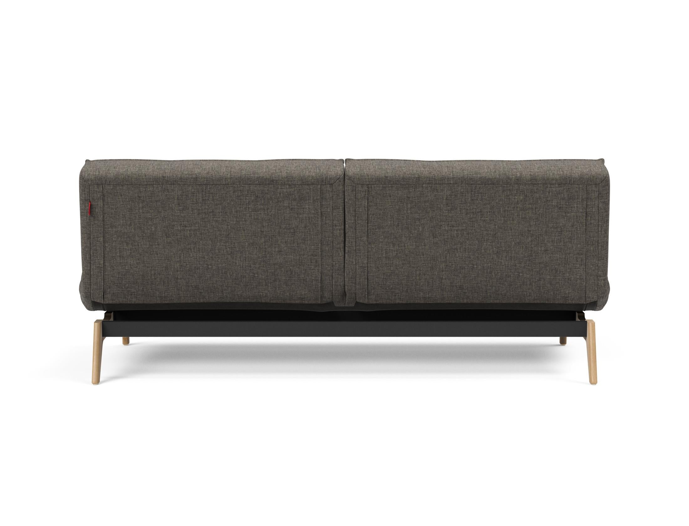 Das Splitback Sofabett 115 Eik von Innovation Living vereint stilvolle Eleganz mit praktischer Vielseitigkeit – ideal für Ihr Zuhause.