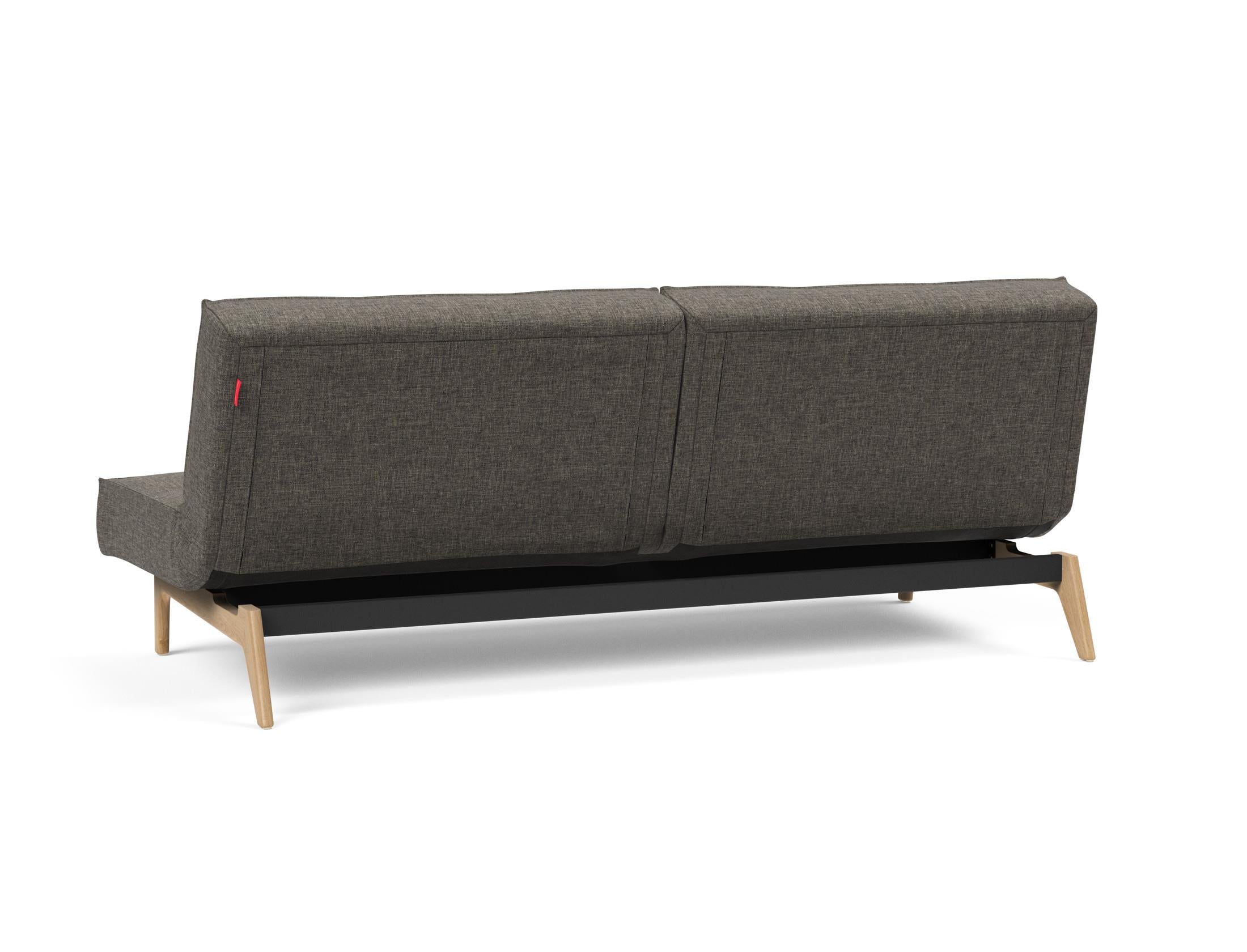 Das Splitback Sofabett 115 Eik von Innovation Living vereint stilvolle Eleganz mit praktischer Vielseitigkeit – ideal für Ihr Zuhause.
