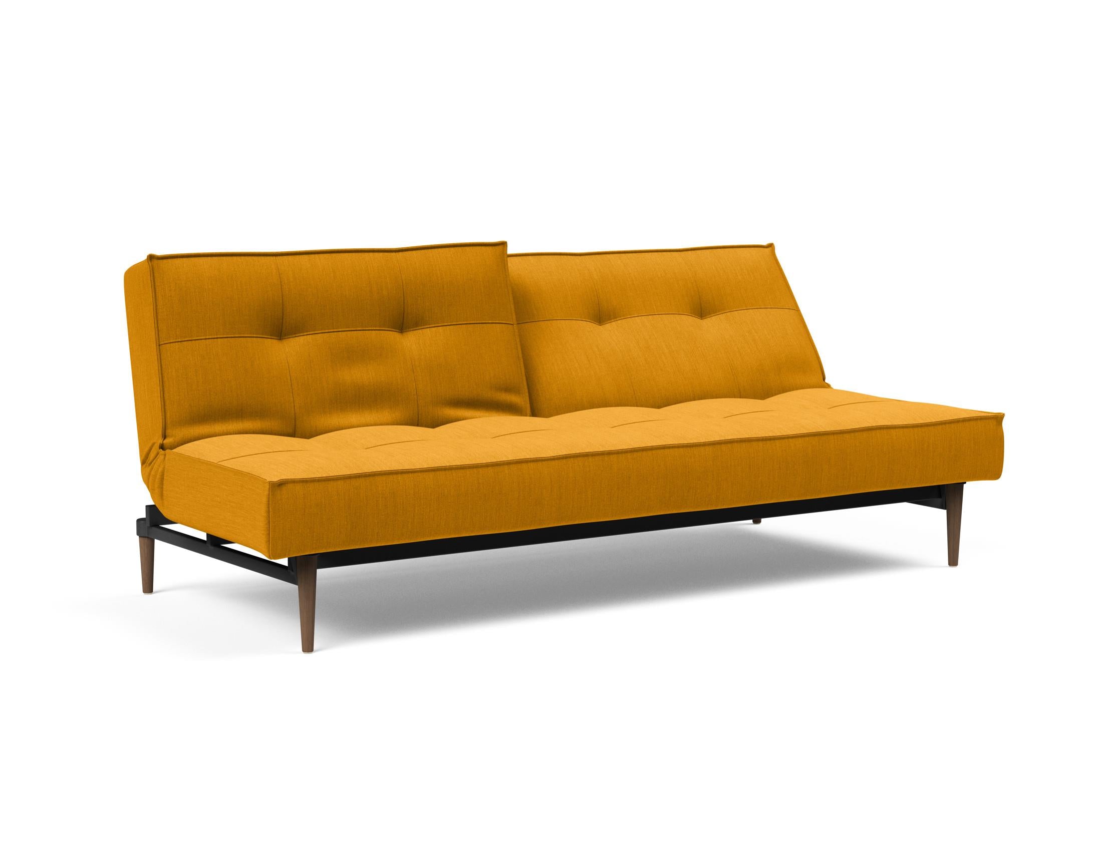 Erleben Sie das Splitback Sofabett 115 Styletto von Innovation Living – eine elegante Lösung, die Komfort und Vielseitigkeit in Ihr Wohnambiente bringt.