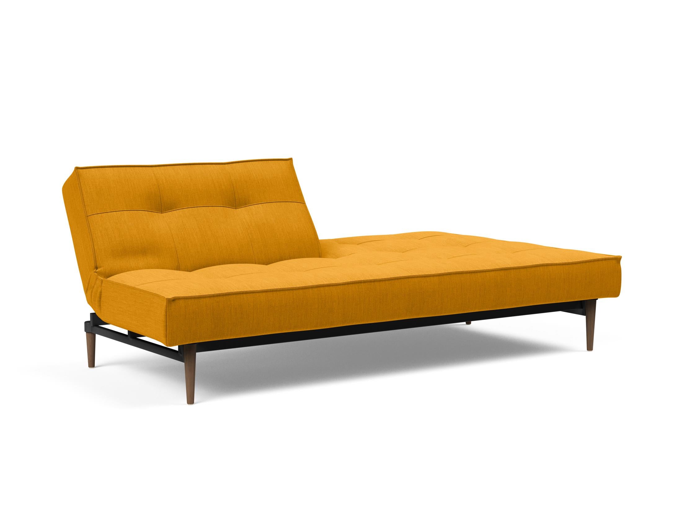 Erleben Sie das Splitback Sofabett 115 Styletto von Innovation Living – eine elegante Lösung, die Komfort und Vielseitigkeit in Ihr Wohnambiente bringt.