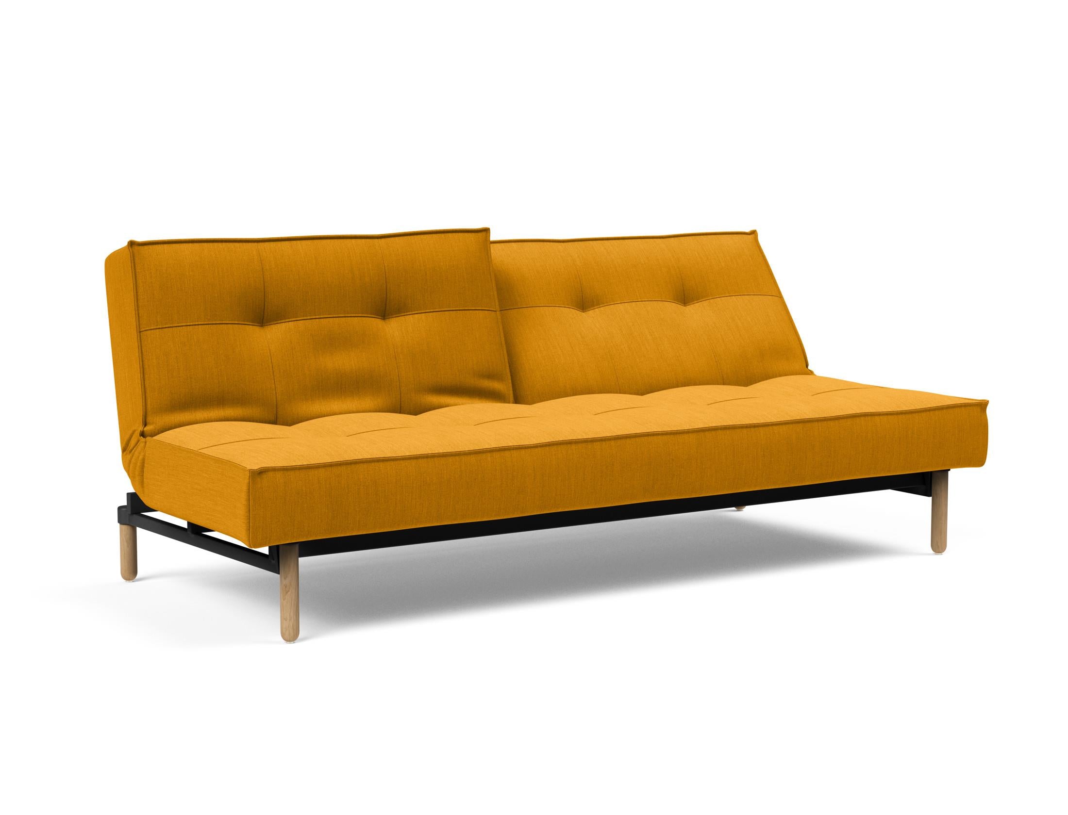 Das Splitback Sofabett 115 Stem von Innovation Living bietet stilvolle Flexibilität und Komfort, ideal für kleine Räume und Übernachtungsgäste.