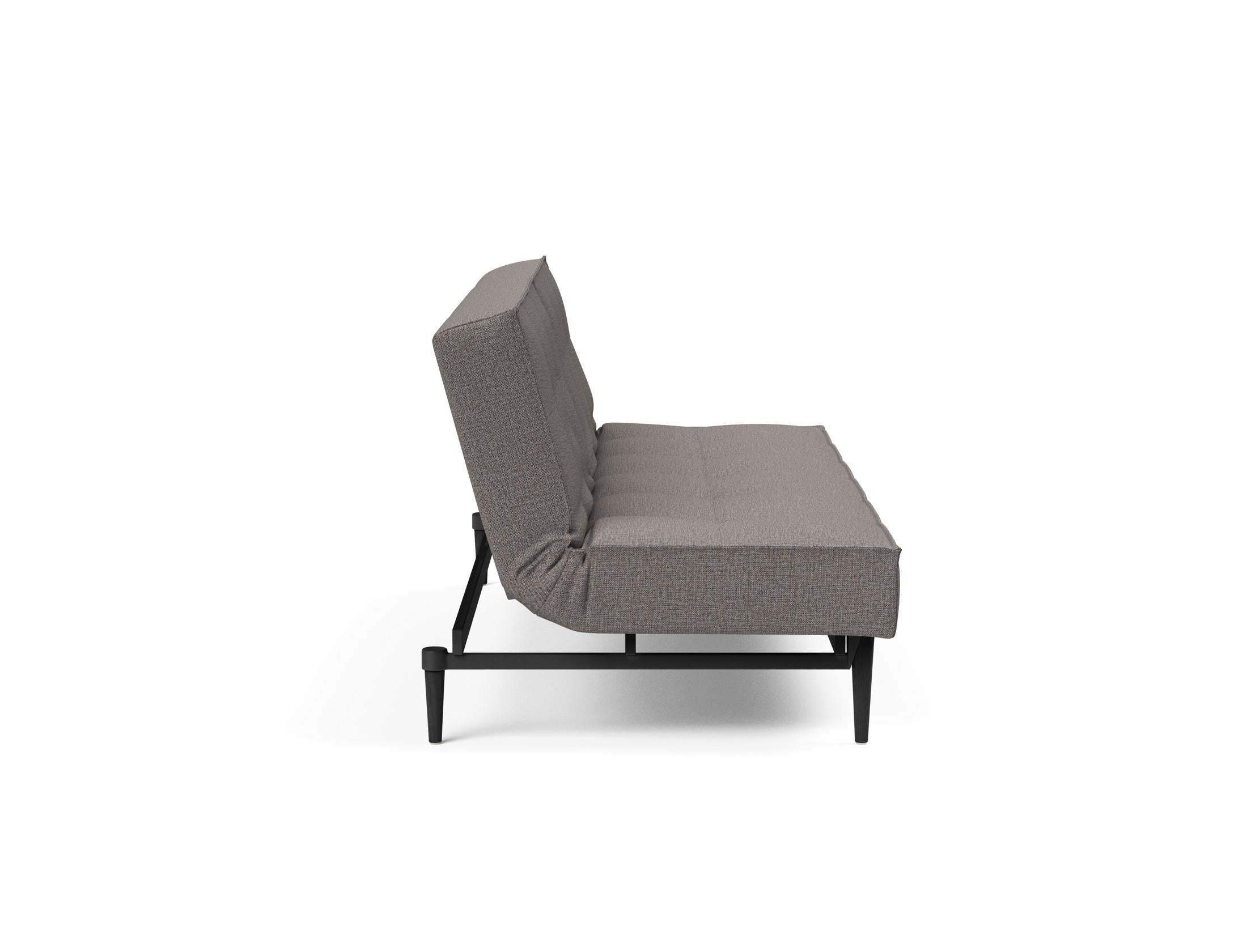 Erleben Sie das stilvolle Splitback Sofabett 115 Styletto von Innovation Living – ideal für flexible Wohnlösungen und zeitgemäßes Design.