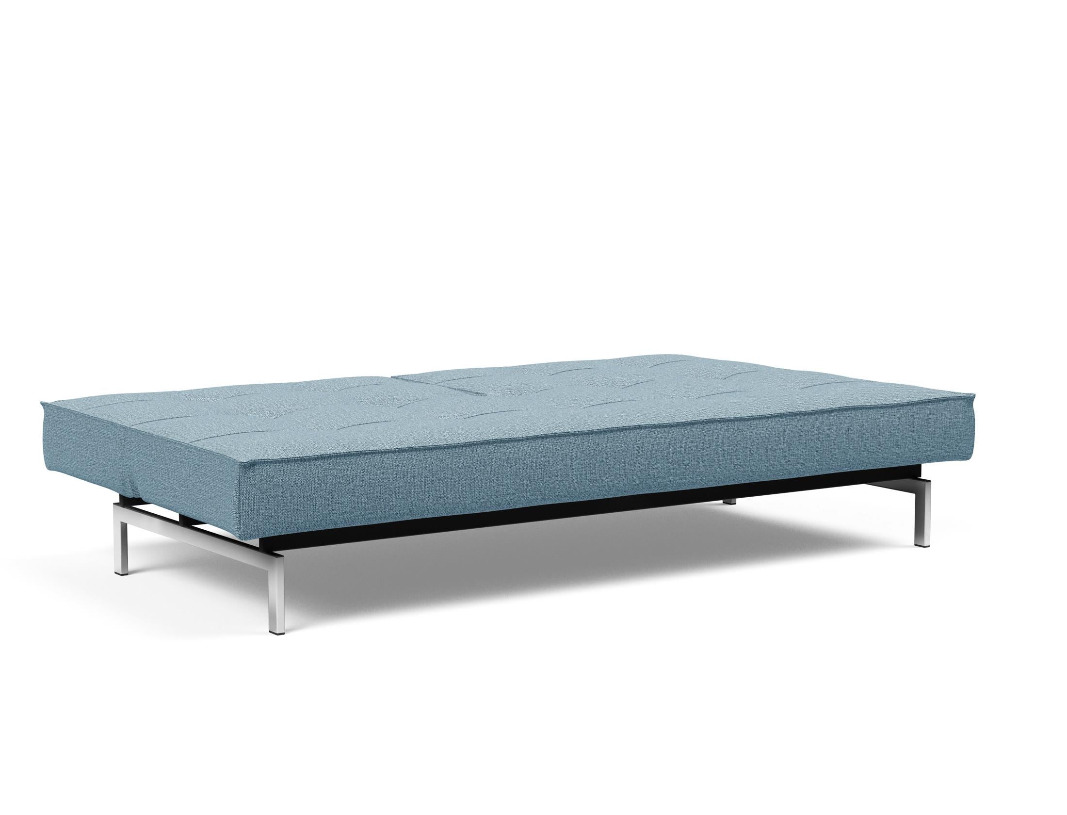 Erleben Sie das elegante Splitback Sofabett 115 Chrom von Innovation Living – ideal für moderne Räume und entspannende Schlafmomente.