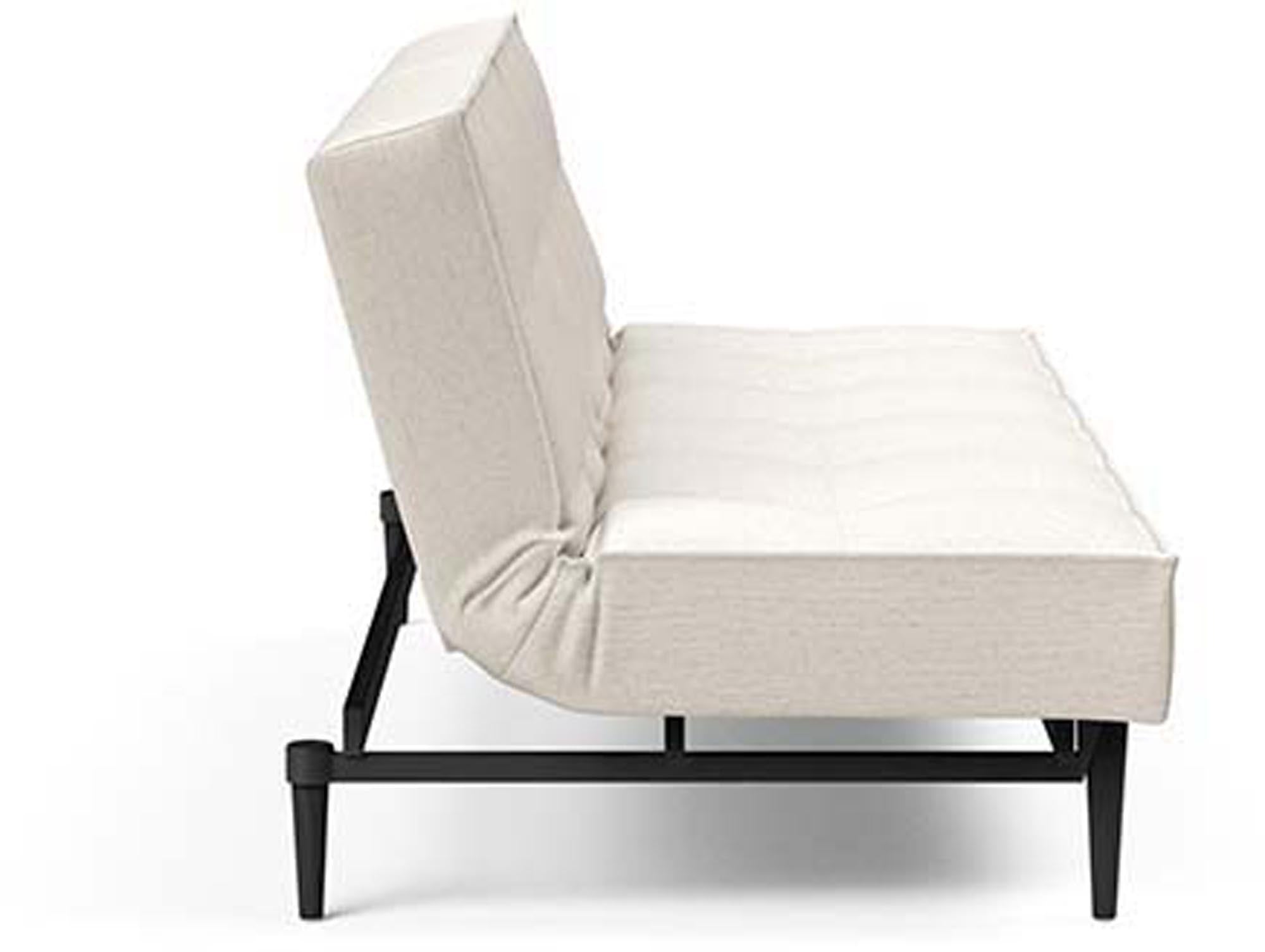 Erleben Sie das stilvolle Splitback Sofabett 115 Styletto von Innovation Living – ideal für flexible Wohnlösungen und zeitgemäßes Design.