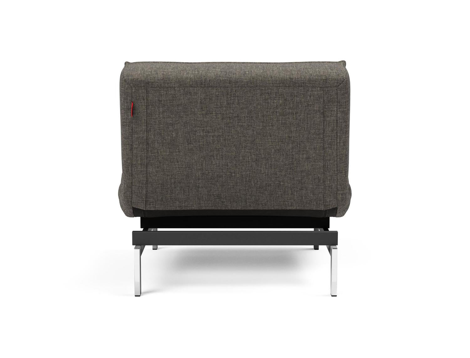 Entdecken Sie den Splitback Chrome Sessel von Innovation Living – stilvoll, funktional und ideal für kleine Räume mit eleganter Chrombasis.