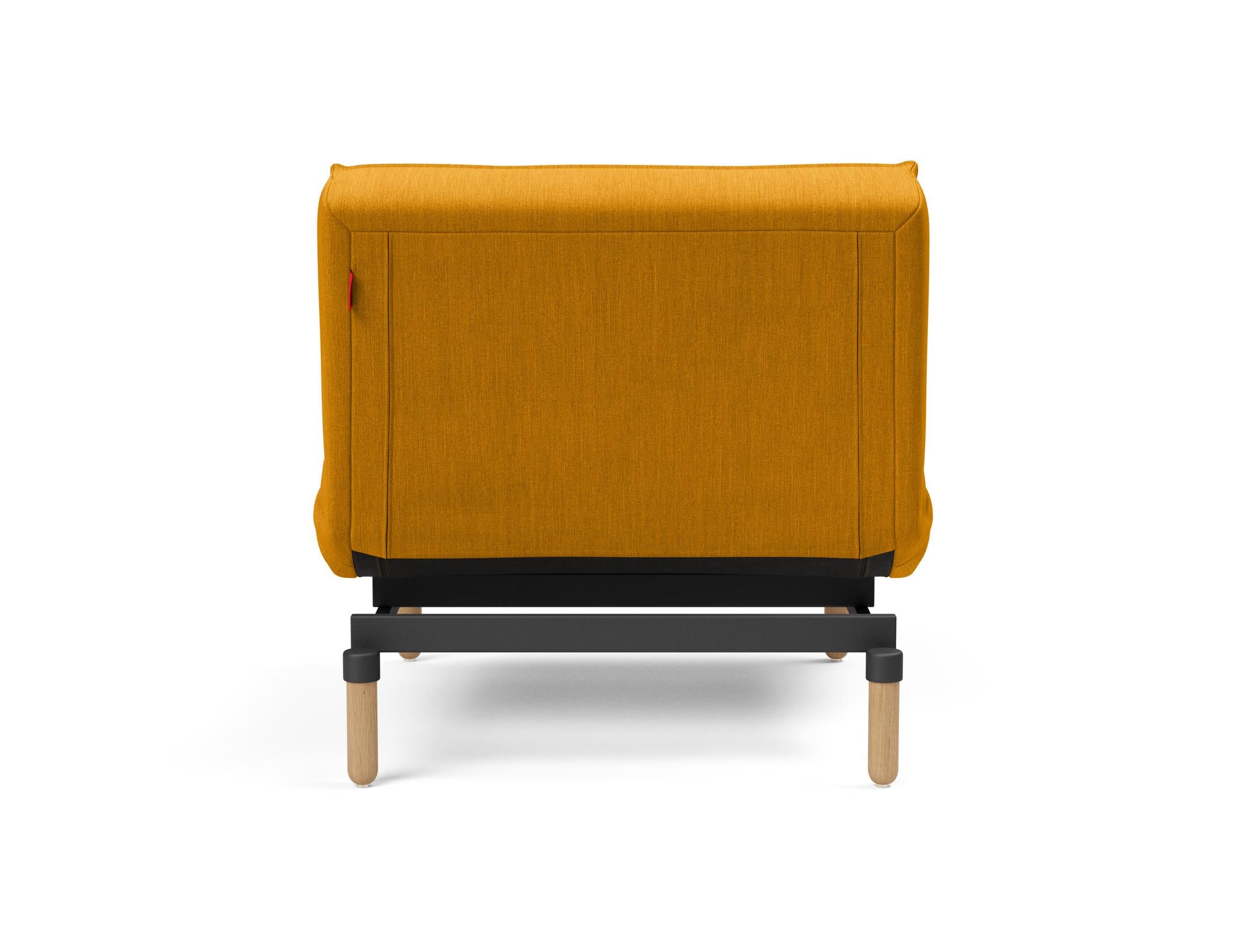 Der Splitback Stem Sessel von Innovation Living vereint modernes Design mit Komfort und Flexibilität, ideal für jedes Wohnkonzept.