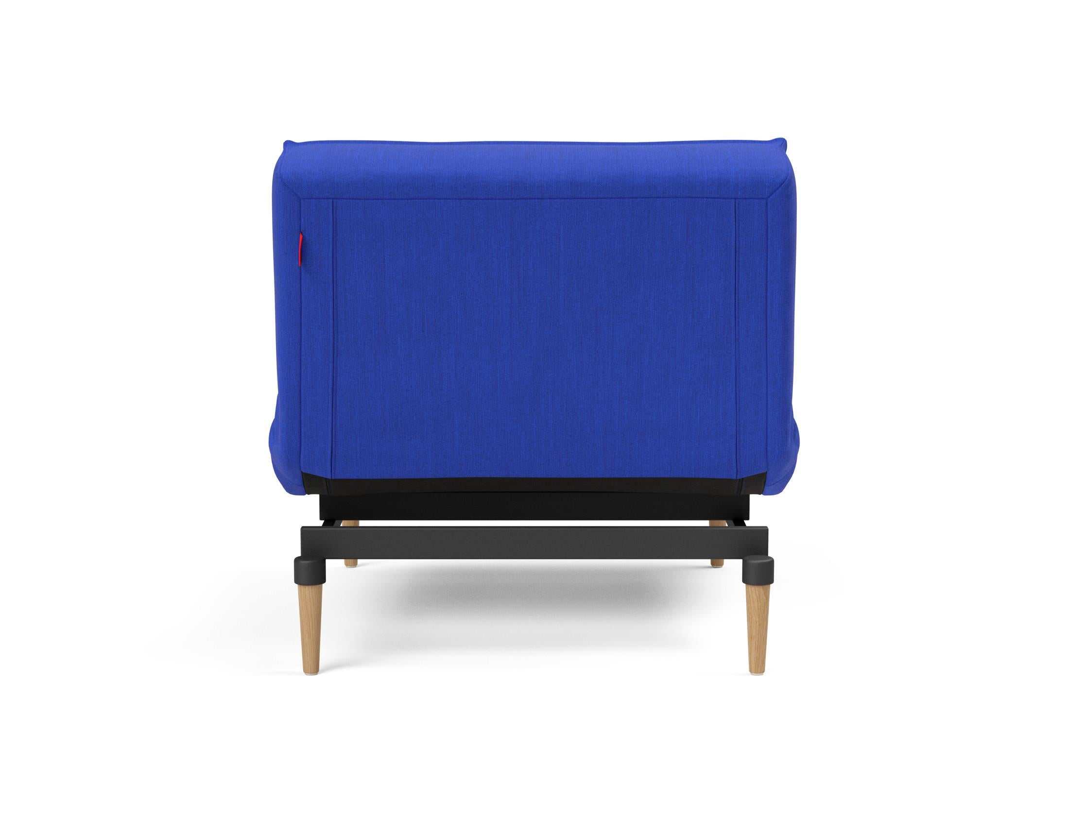 Erleben Sie den stilvollen Splitback Styletto Sessel von Innovation Living – perfekt für moderne Wohnkonzepte und vielseitige Nutzung.