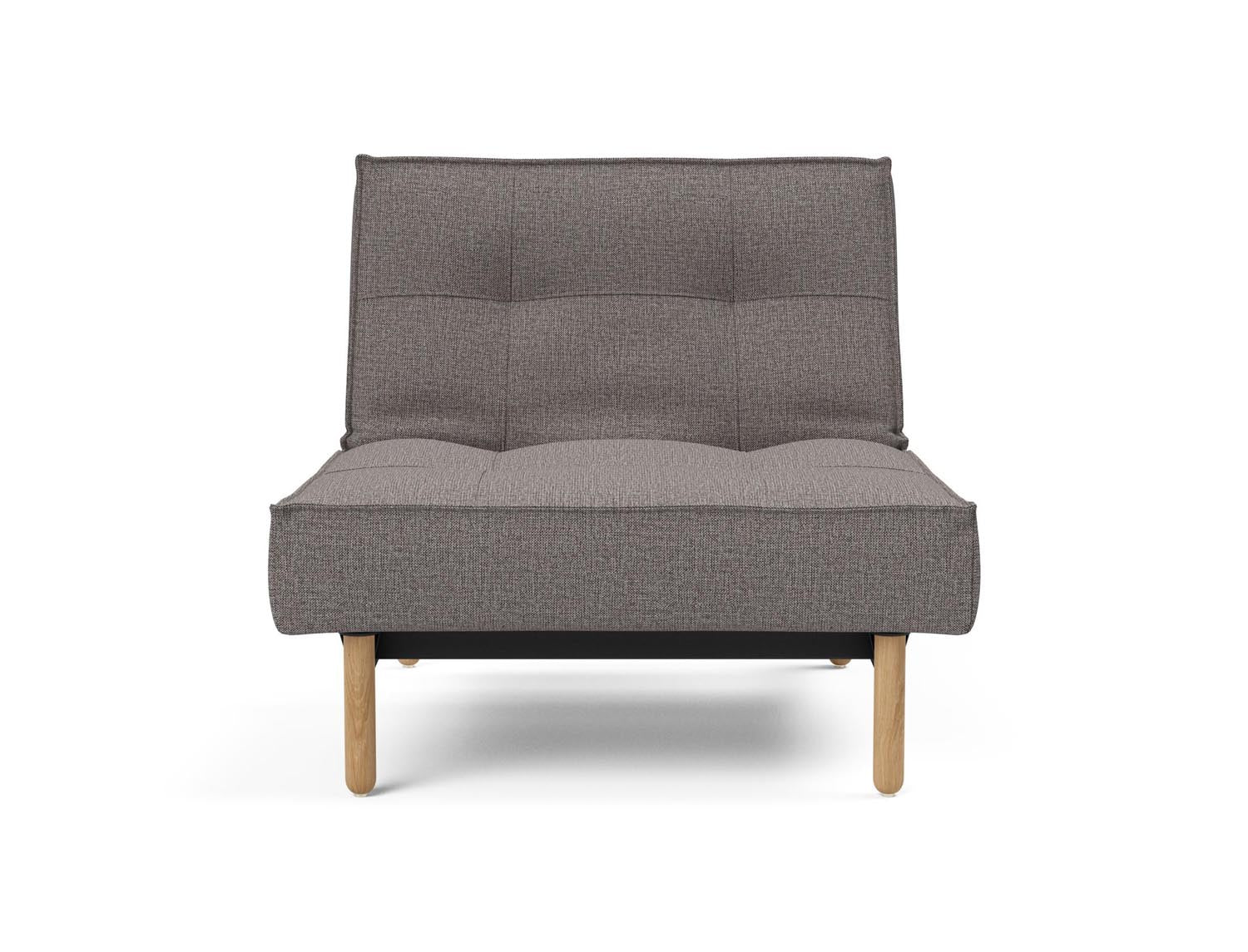 Entdecken Sie den Splitback Stem Sessel von Innovation Living: stilvolles Design, Komfort, Langlebigkeit und flexible Integration in Ihr Zuhause.