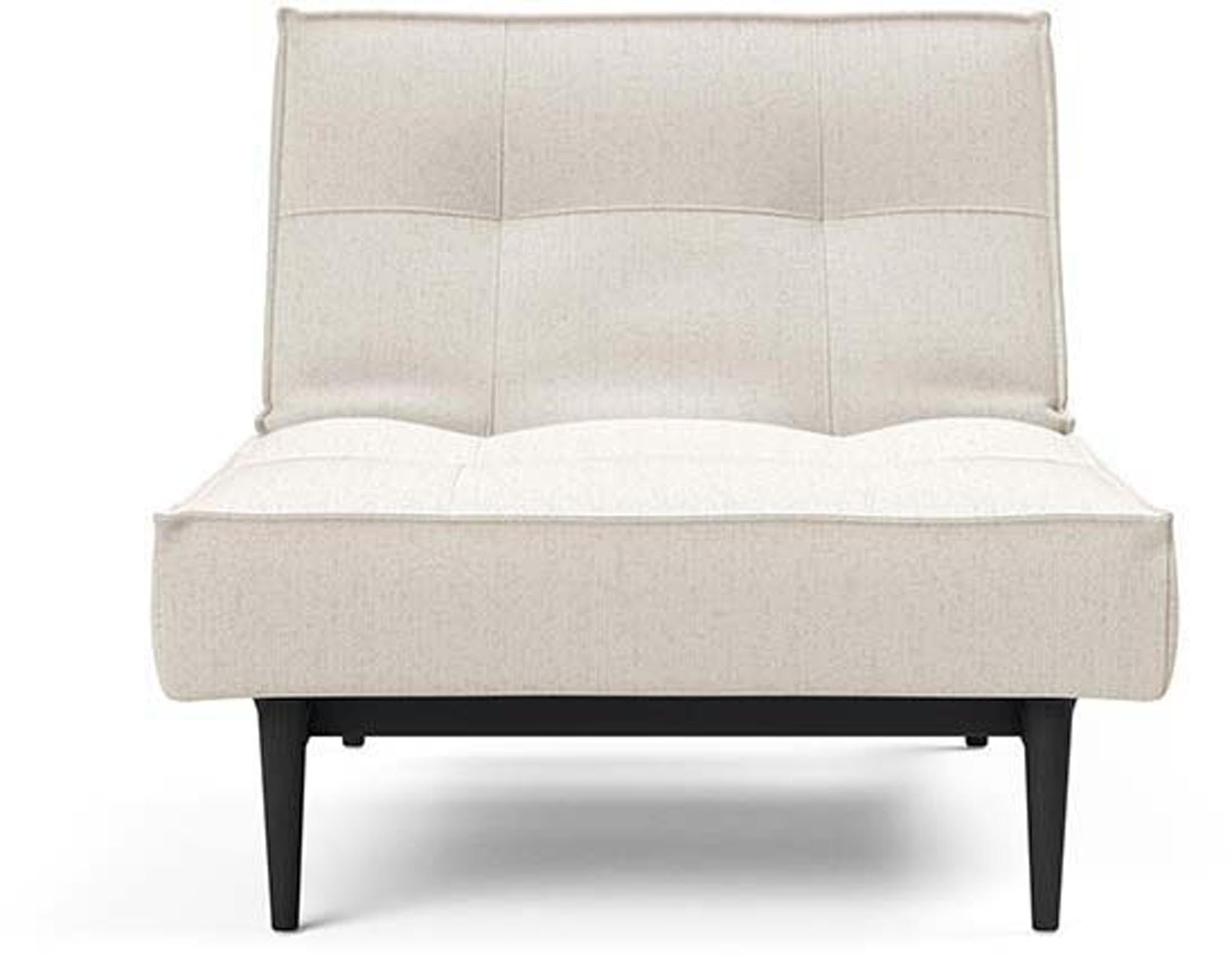 Entdecken Sie den eleganten Splitback Styletto Sessel von Innovation Living – ein perfektes Zusammenspiel aus Design, Komfort und Funktionalität.