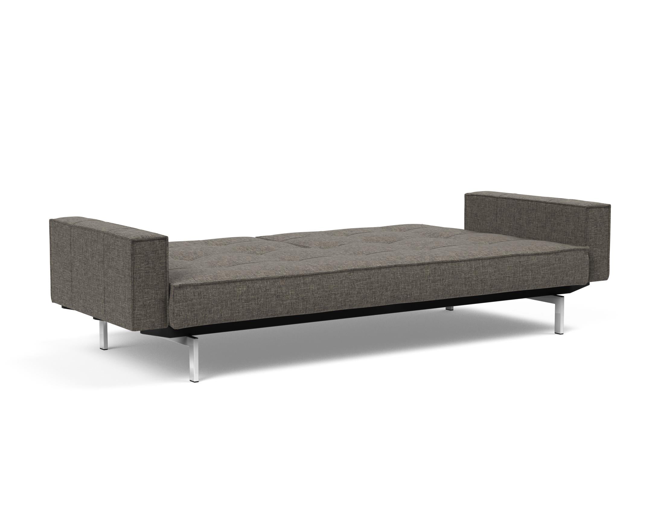 Erleben Sie das Splitback Sofabett 115 Chrom mit Armlehnen von Innovation Living – ein stilvolles, funktionales Sofa für jeden Raum.
