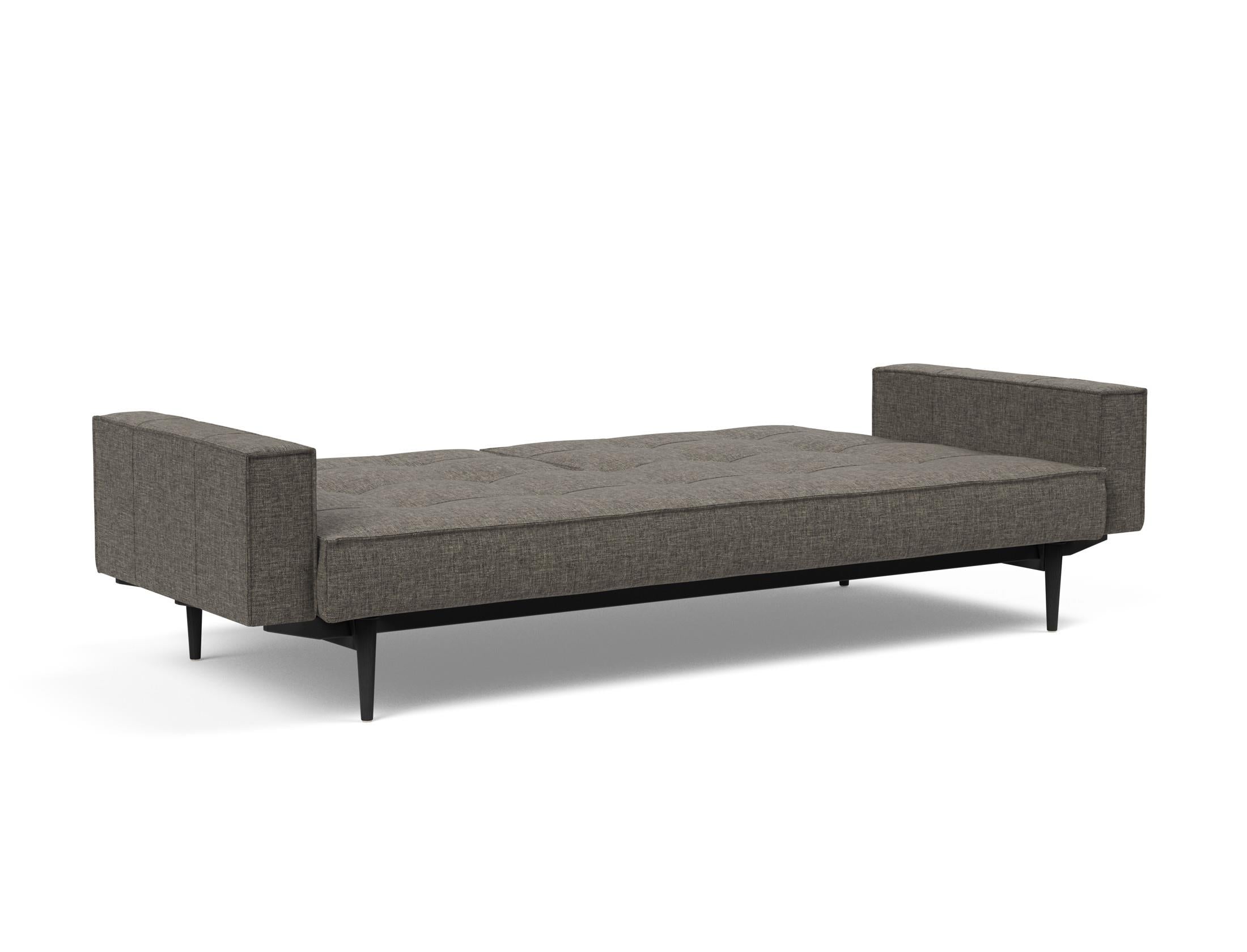 Das Splitback Sofabett 115 Styletto vereint elegantes Design mit praktischer Funktionalität. Ideal für Wohnzimmer und Gästezimmer.