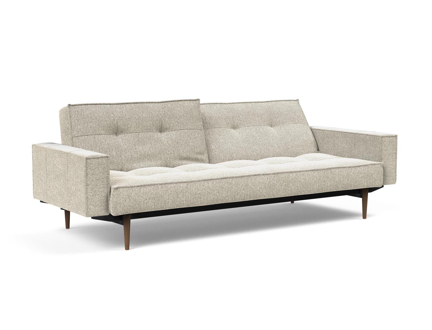 Erleben Sie das Splitback Sofabett 115 Styletto von Innovation Living – ein stilvolles Sofa mit Armlehnen, das Komfort und modernes Design perfekt kombiniert.