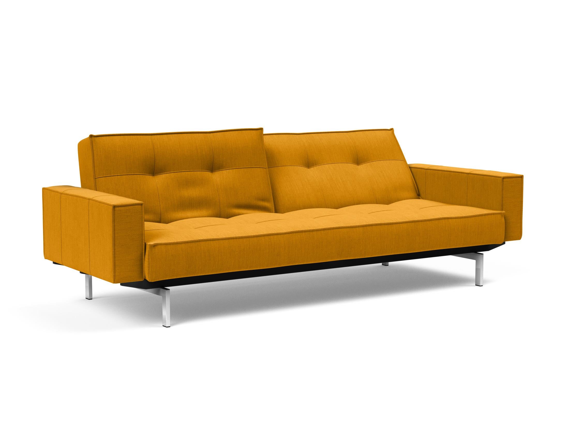 Entdecken Sie das Splitback Sofabett 115 Chrom mit Armlehnen von Innovation Living – ein elegantes Möbelstück, das Komfort und Stil vereint.