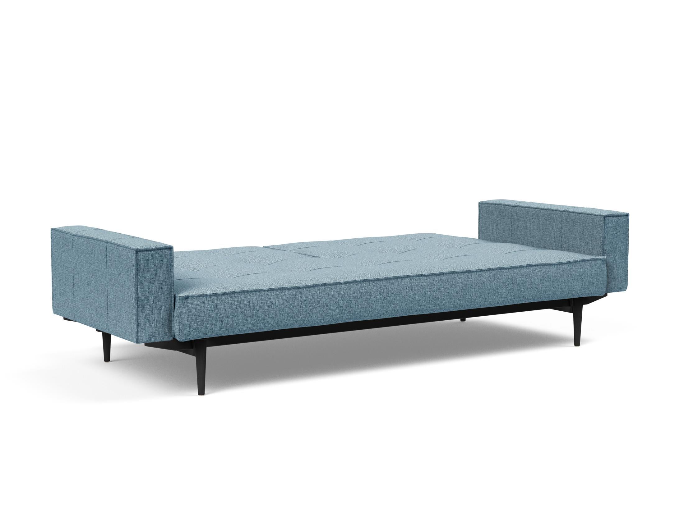 Das Splitback Sofabett 115 Styletto vereint elegantes Design mit praktischer Funktionalität. Ideal für Wohnzimmer und Gästezimmer.