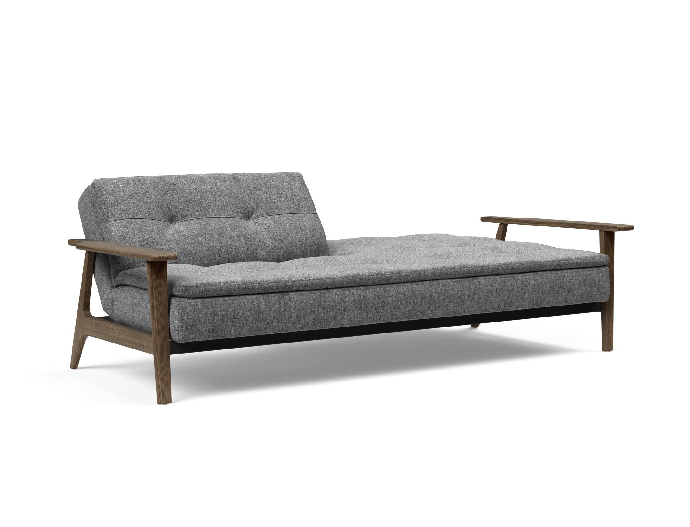 Entdecken Sie das elegante Dublexo Frej Schlafsofa 115 in Rauch-Eiche – ideal für entspannte Abende und modernes Wohndesign.