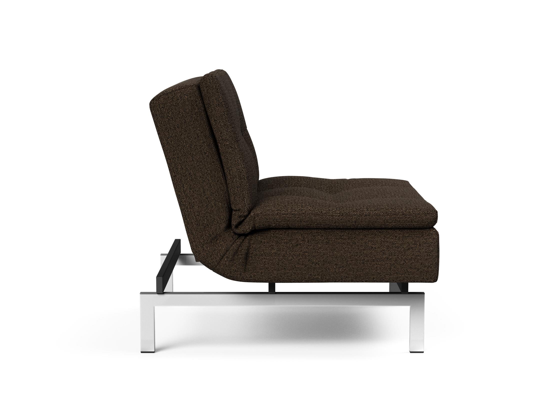 Entdecken Sie den Dublexo Chrom Sessel von Innovation Living: Eleganter, vielseitiger Sessel mit zeitgemässem Look und stabiler Chrombasis.