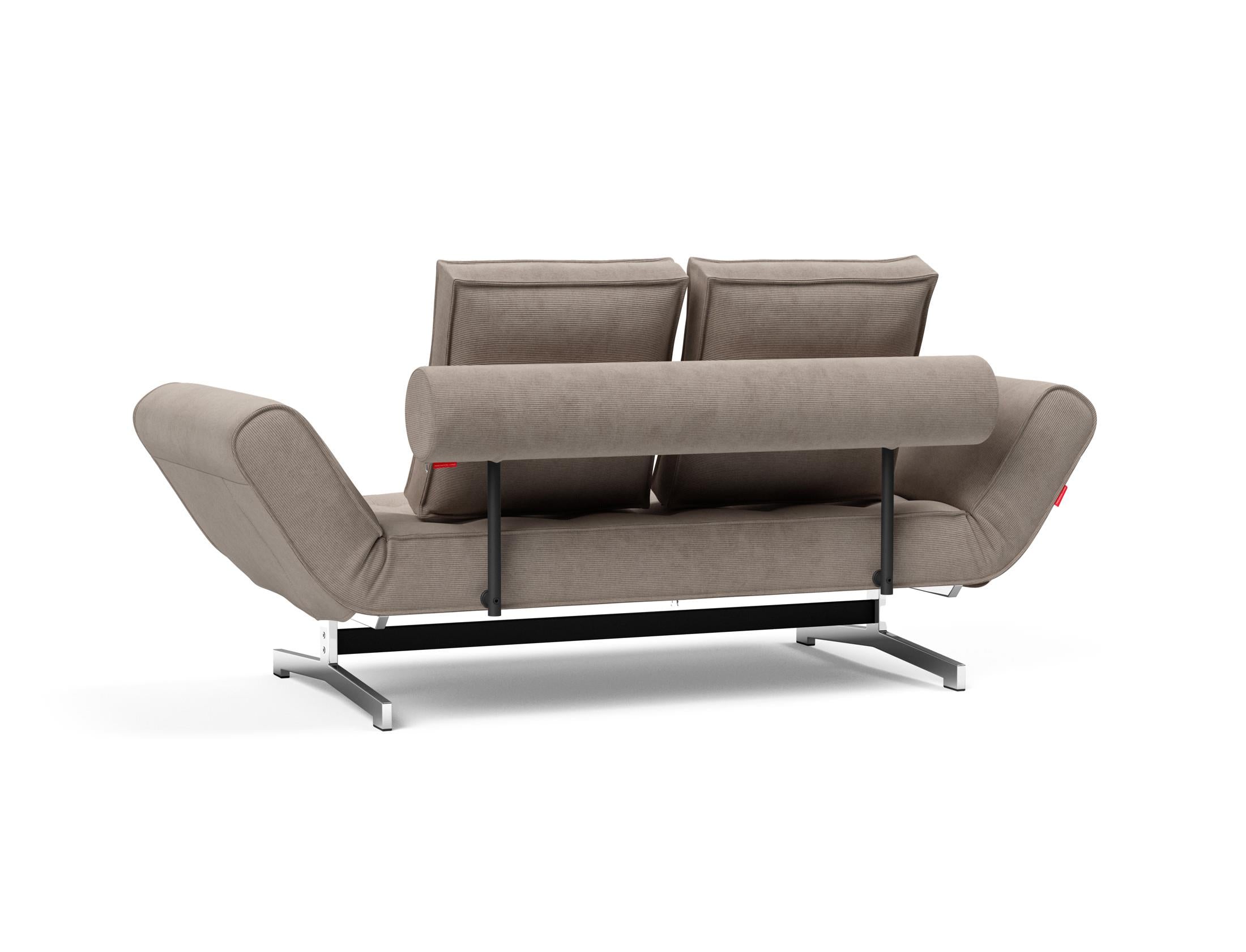 Entdecken Sie das Ghia Klappsofa 80 Chrom von Innovation Living – ein elegantes, platzsparendes Sofa, das sich mühelos in ein bequemes Bett verwandelt.