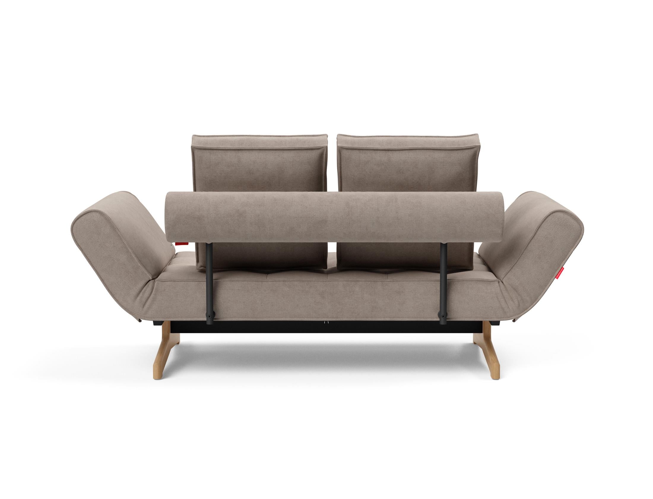 Entdecken Sie das Ghia Klappsofa 80 Eiche von Innovation Living – stilvolles Design trifft auf vielseitige Nutzung für Ihr Zuhause.