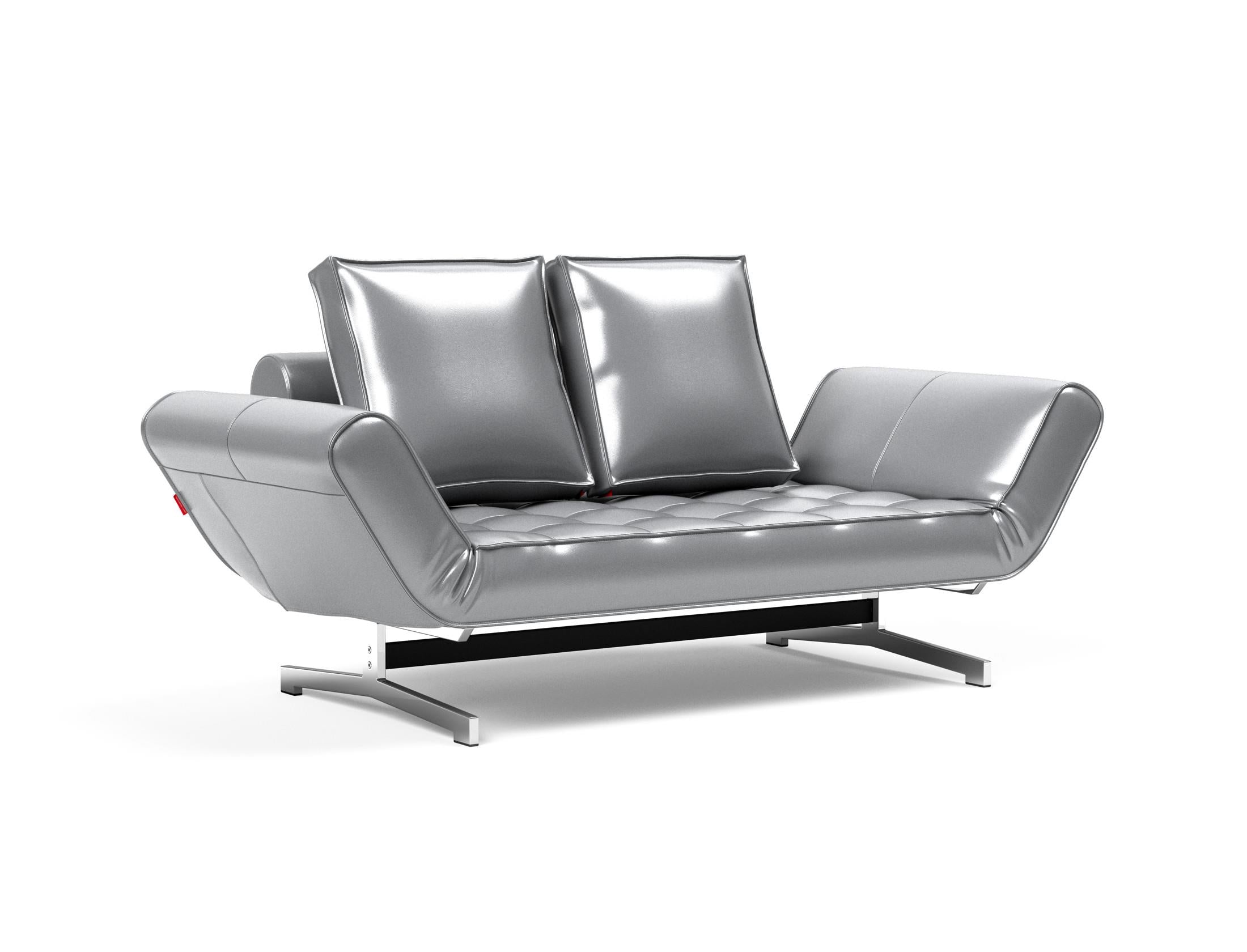 Entdecken Sie das Ghia Klappsofa 80 Chrom von Innovation Living – modern, funktional und ideal für kleine Räume oder als Gästebett.