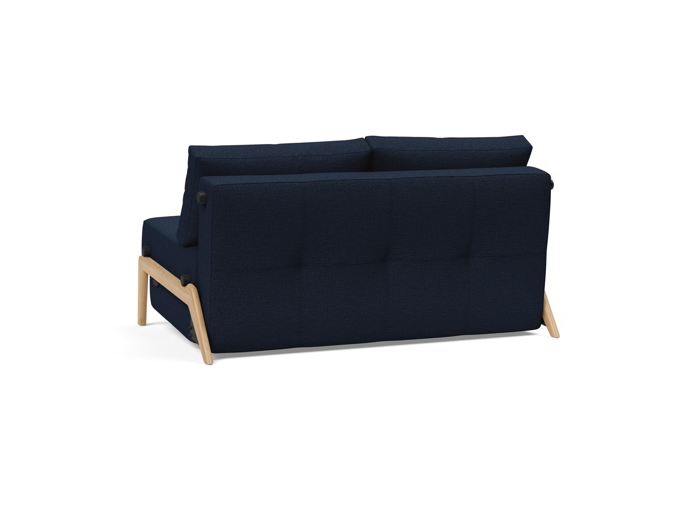 Cubed Klappsofa 140: Stilvolles Sofa mit cleverem Klappmechanismus. Ideal für kleine Räume, bietet Komfort und praktischen Stauraum.