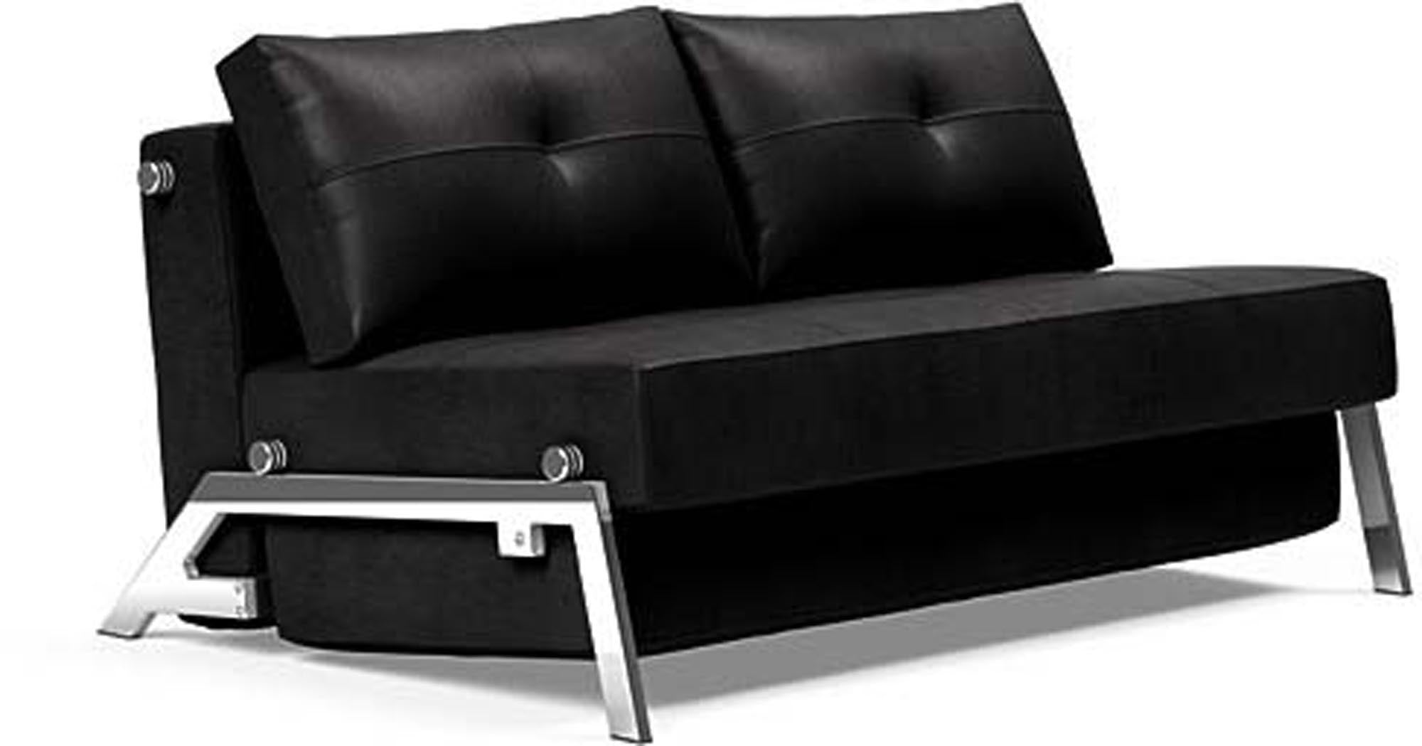 Cubed Klappsofa 140: Kompaktes Design trifft Funktionalität. Verwandelt sich schnell in ein Bett und bietet Stauraum für Bettzeug.