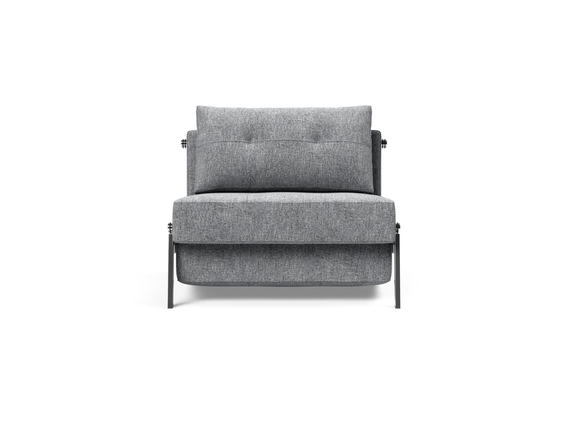 Entdecken Sie den Cubed Sessel 90 von Innovation Living: Ein eleganter, multifunktionaler Sessel mit cleverem Stauraum und einfacher Umwandlung in ein Bett.