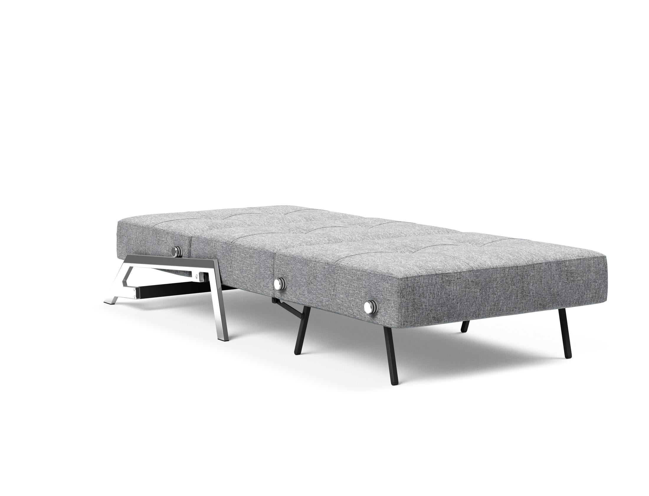 Erleben Sie den Cubed Sessel 90 von Innovation Living: Ein stilvoller, kompakter Sessel mit Bettfunktion und praktischem Stauraum für Ihr Zuhause.