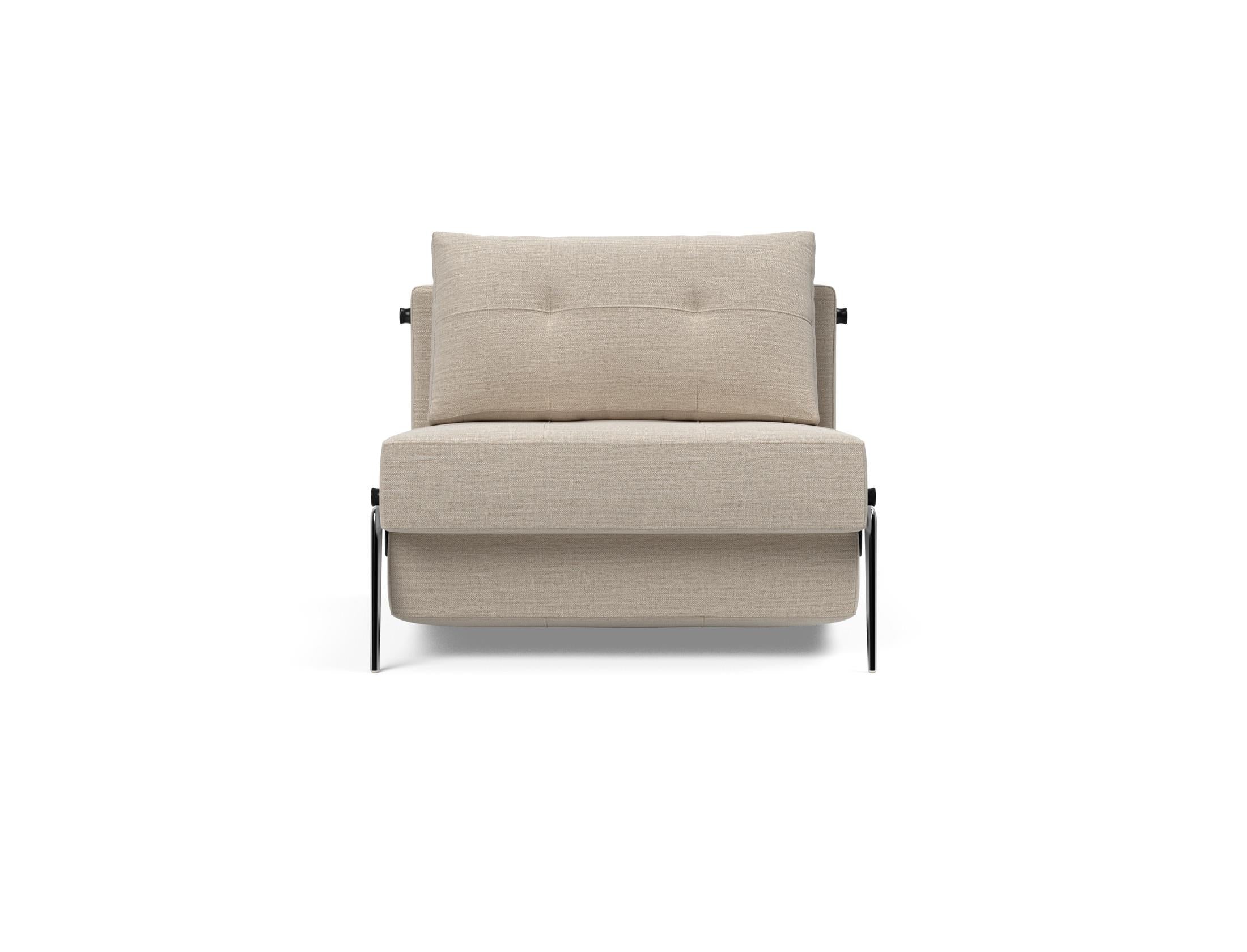 Erleben Sie den Cubed Sessel 90 von Innovation Living: Ein stilvoller, kompakter Sessel mit Bettfunktion und praktischem Stauraum für Ihr Zuhause.